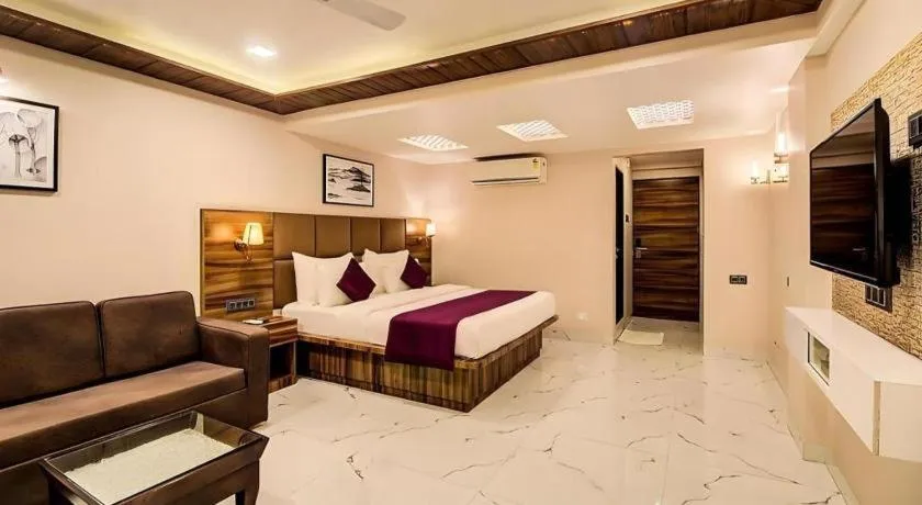 Bed in Nivanta Hotel Panchgani