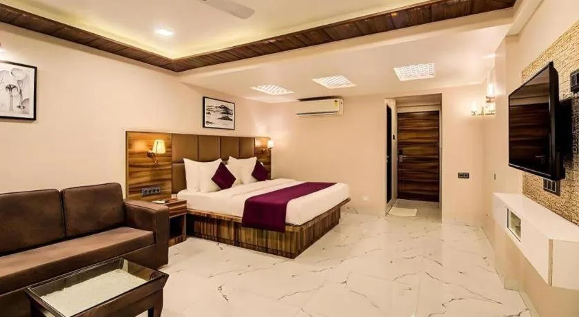 Bed in Nivanta Hotel Panchgani