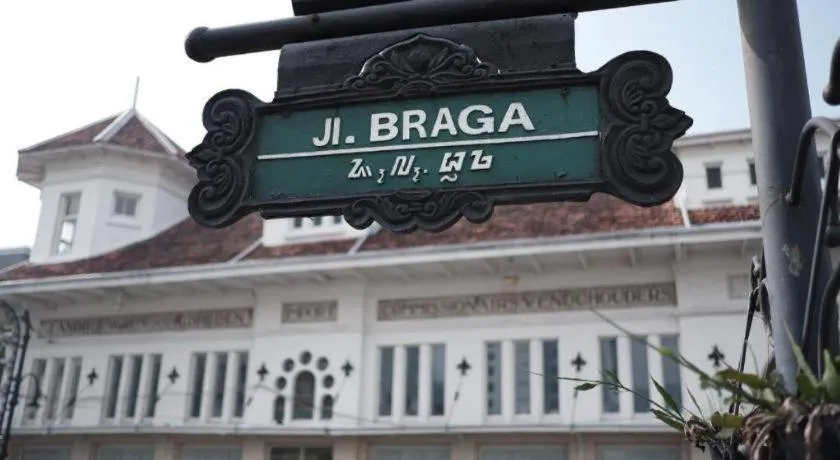 Jaksa Guest House - Near Alun-Alun Bandung