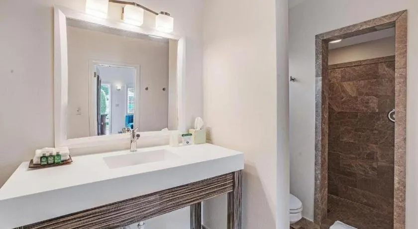 INNdulge Iconic Gay Men's Resort