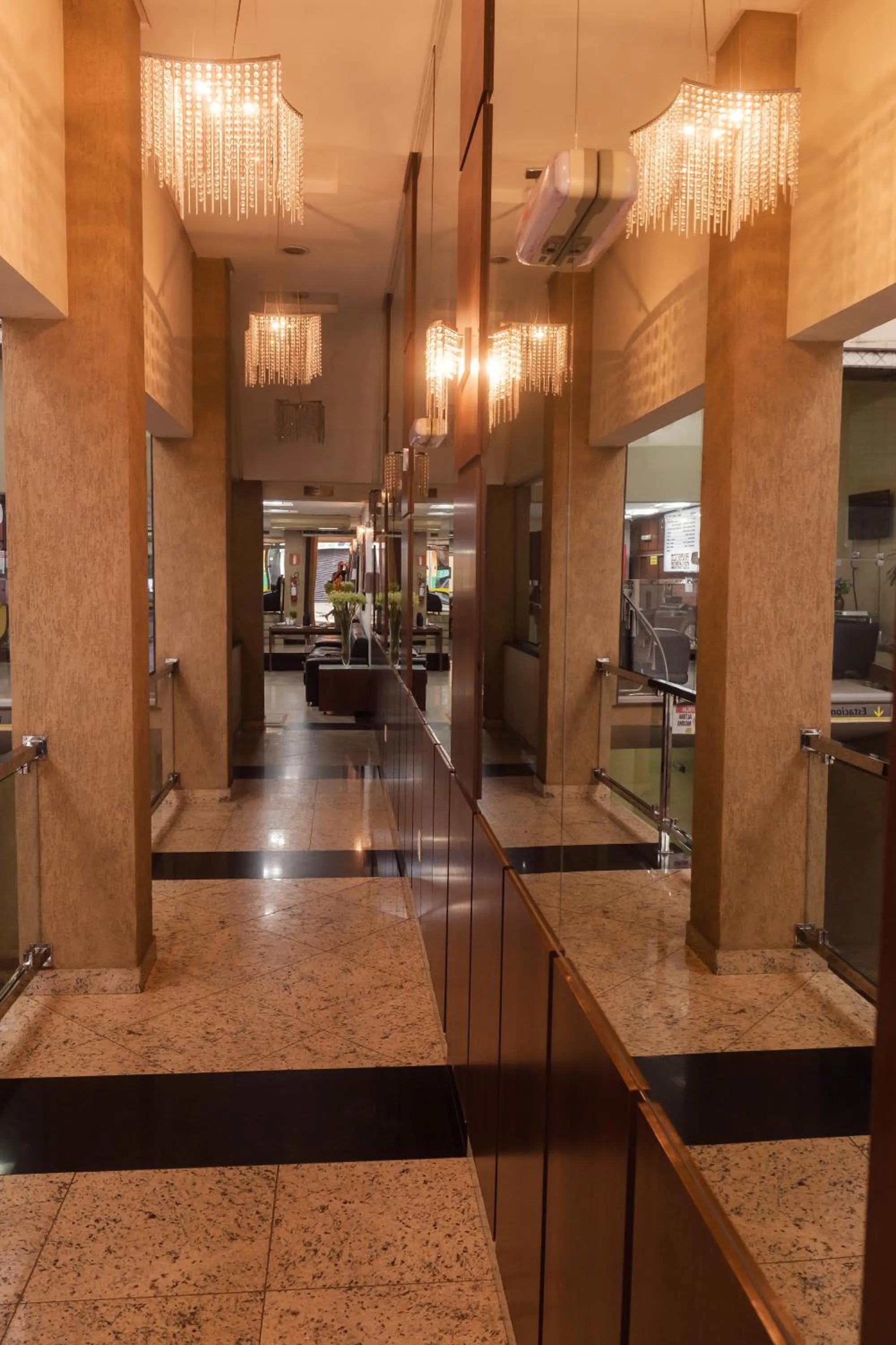 Lobby or reception in Ibituruna Center Hotel