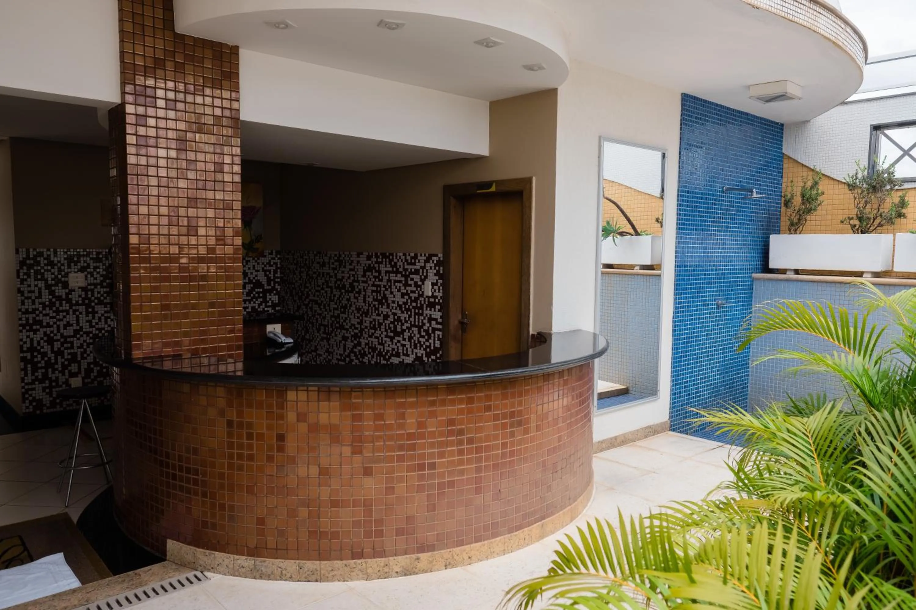 Swimming pool in Ibituruna Center Hotel