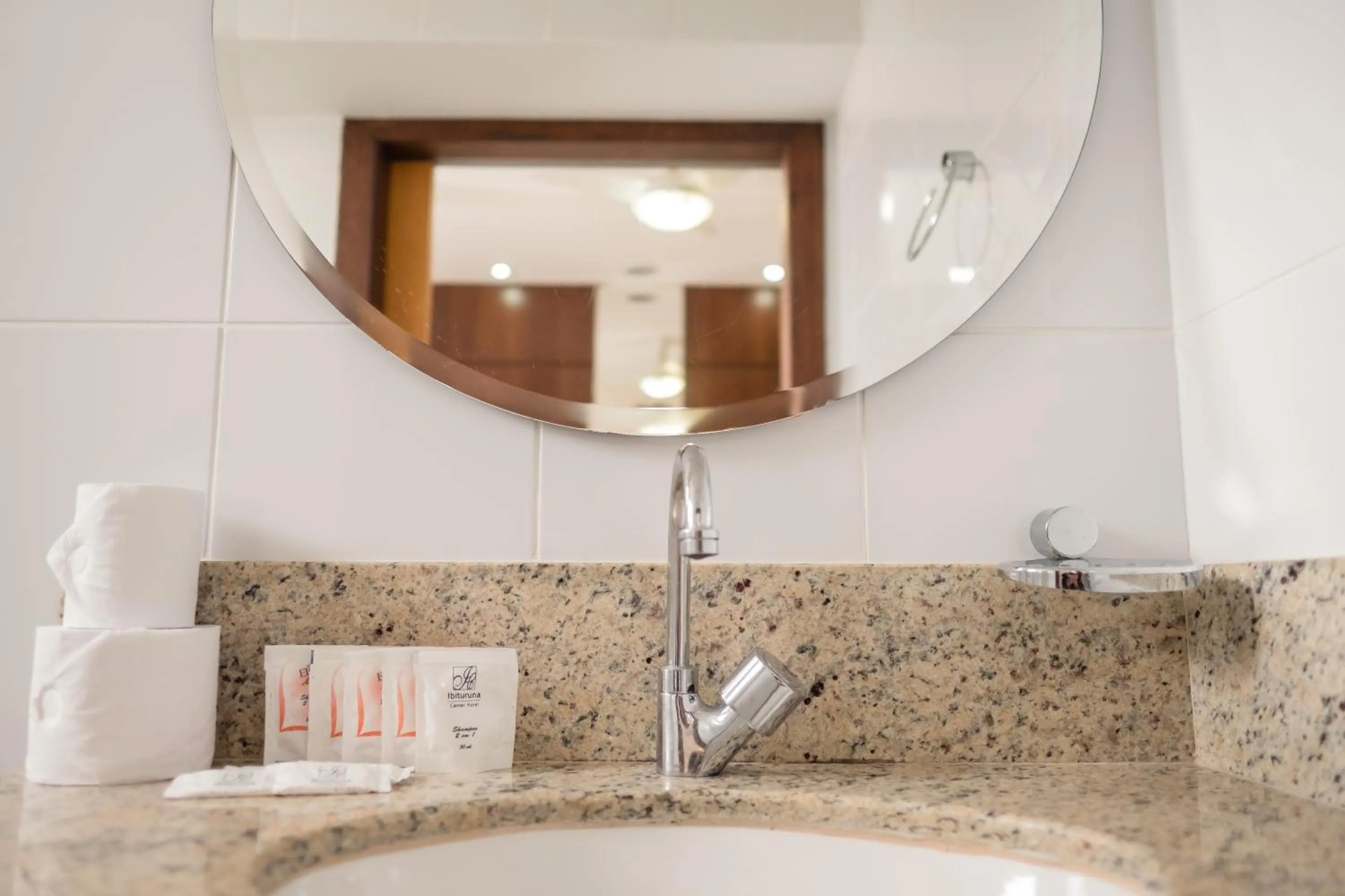 Bathroom in Ibituruna Center Hotel