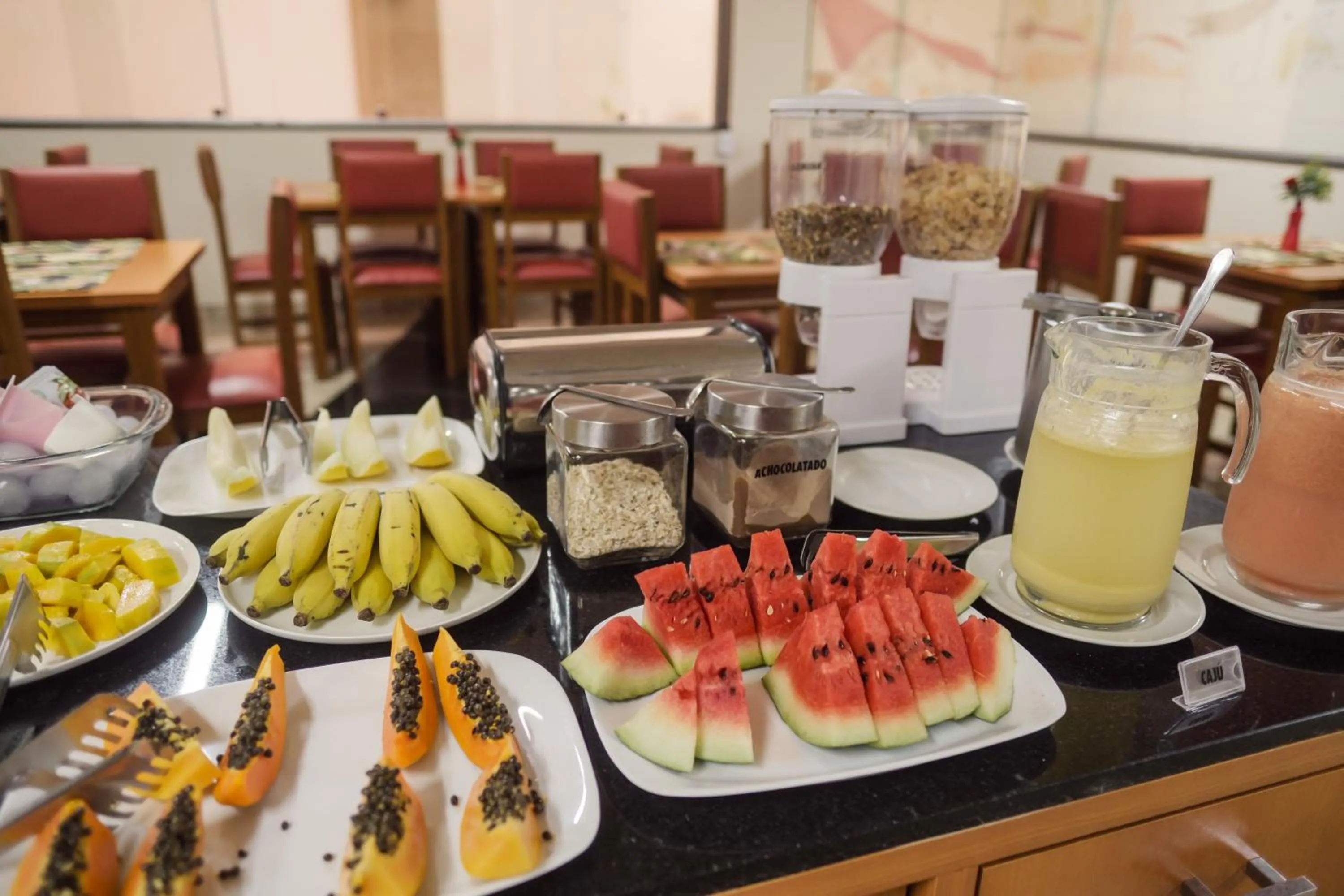 Breakfast in Ibituruna Center Hotel