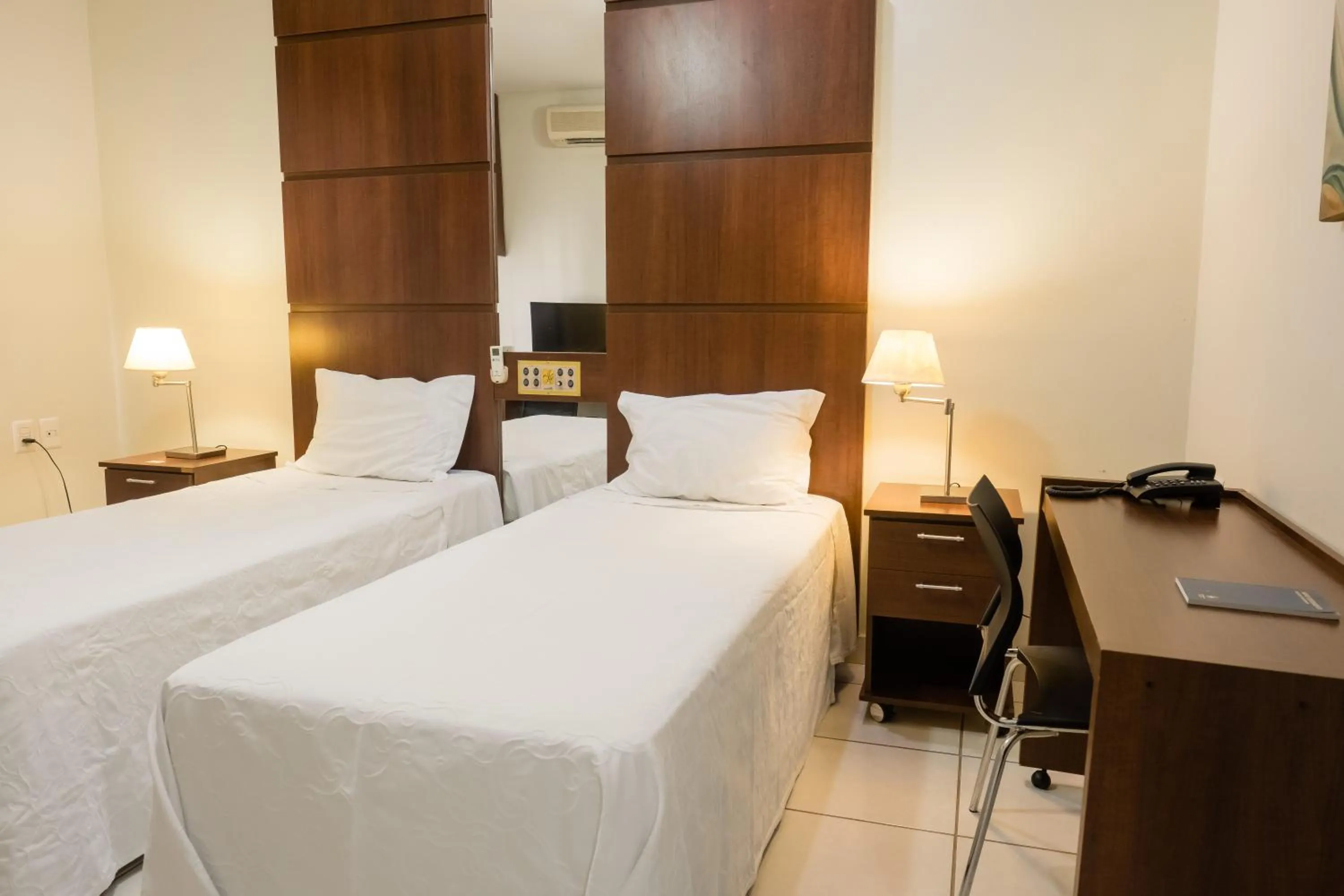 Bed in Ibituruna Center Hotel