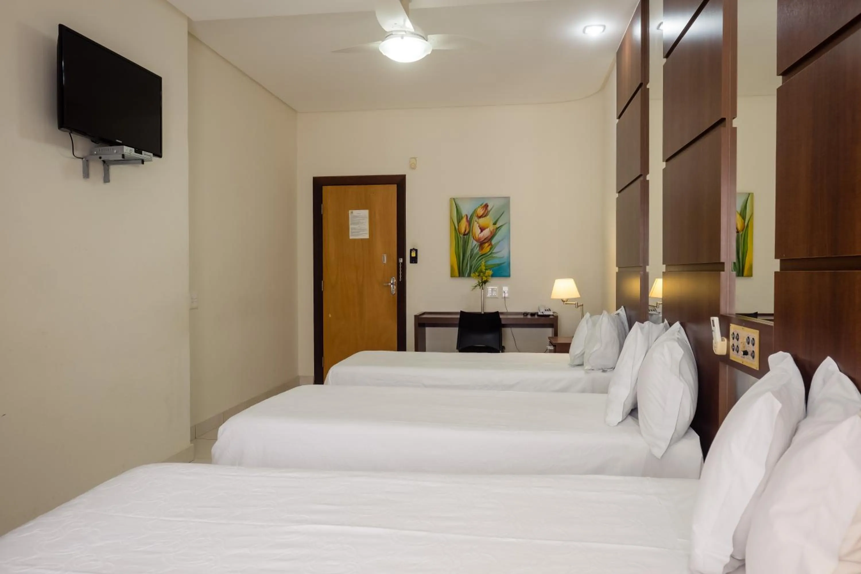 Bedroom, Bed in Ibituruna Center Hotel