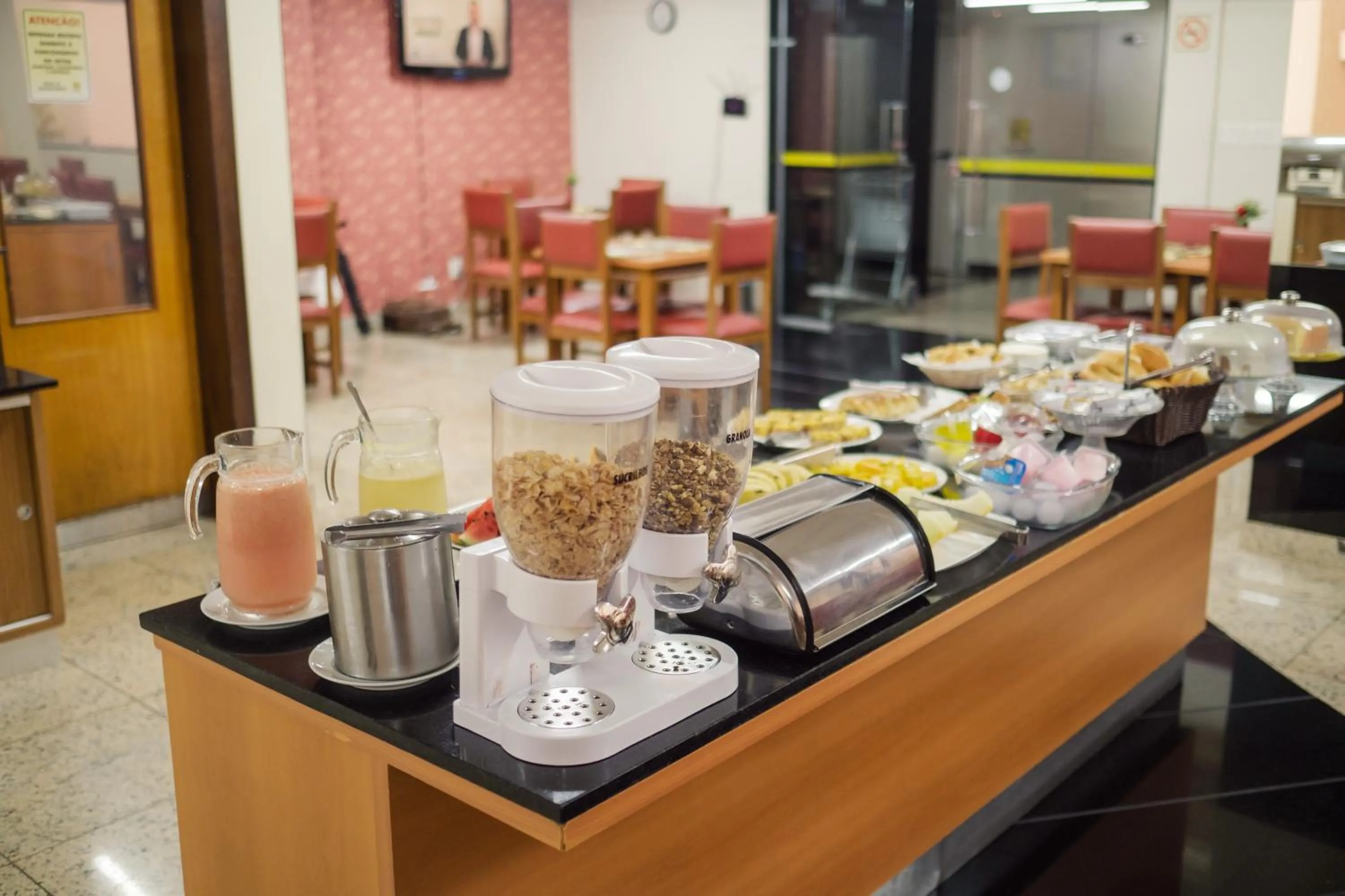 Breakfast in Ibituruna Center Hotel