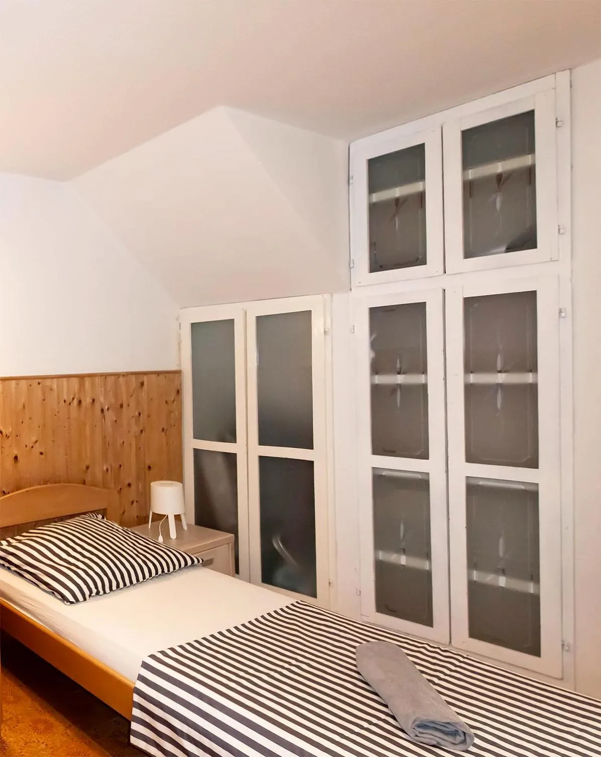 Bed in Apartment Plasa