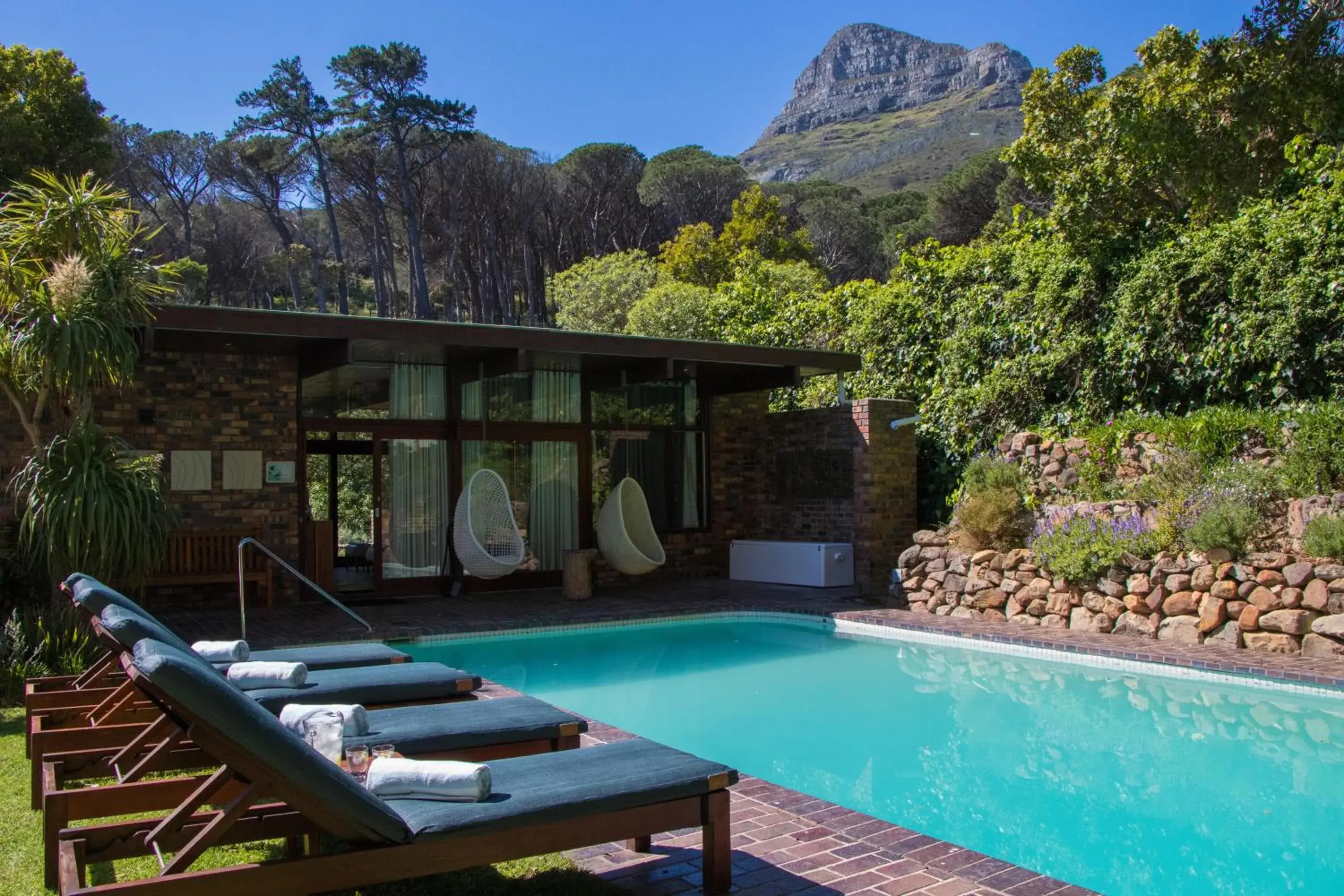 Property building in Camps Bay Retreat Hotel Property building in Camps Bay Retreat Hotel