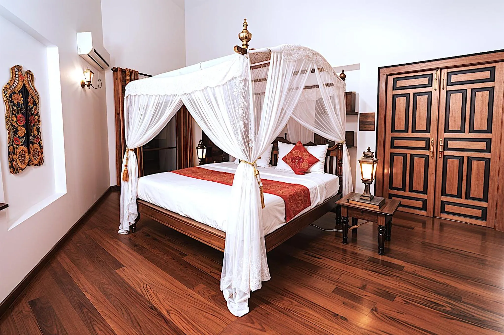 Bedroom, Bed in Waterland