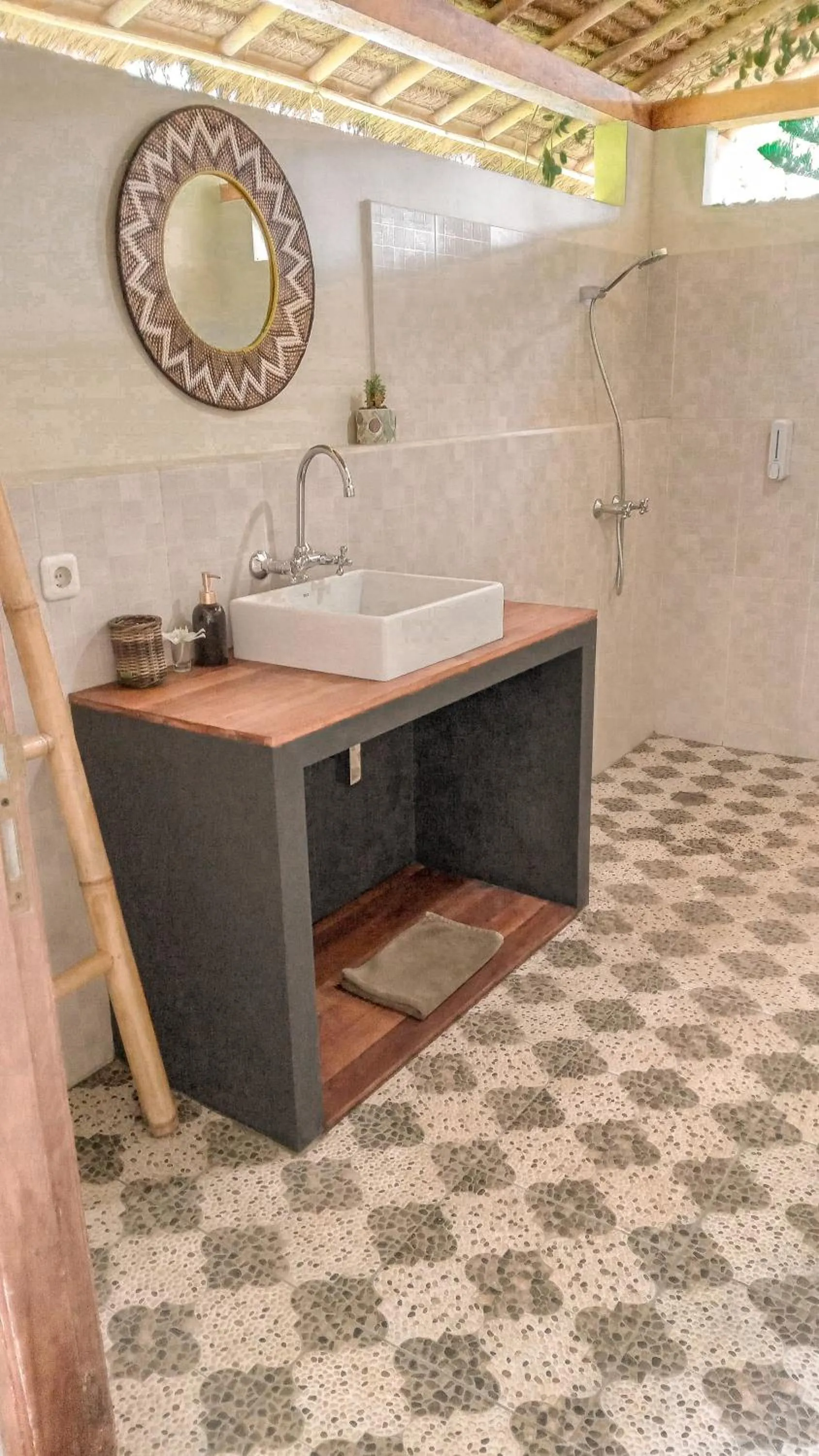 Bathroom in Les Rizieres Lombok - Tetebatu