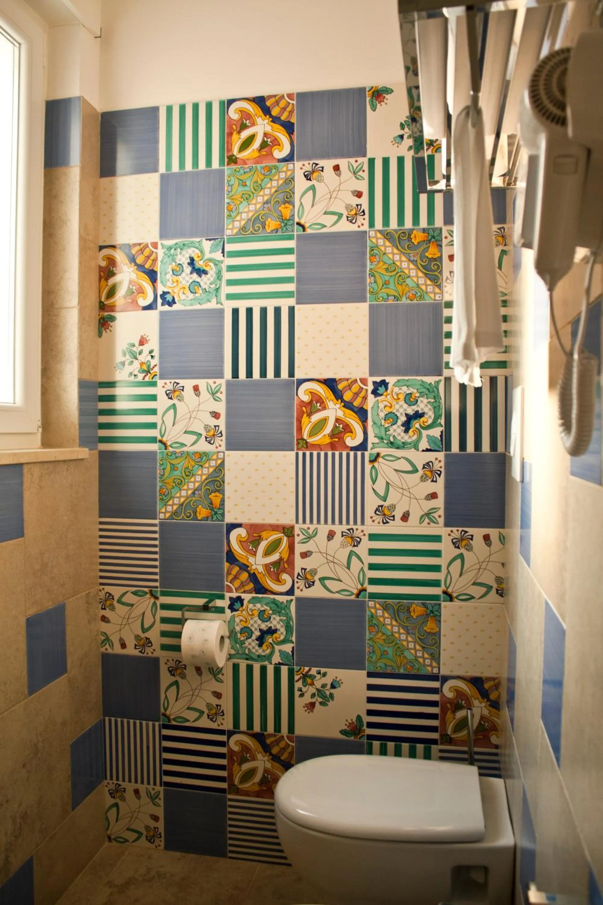 Toilet in B&B Alalama