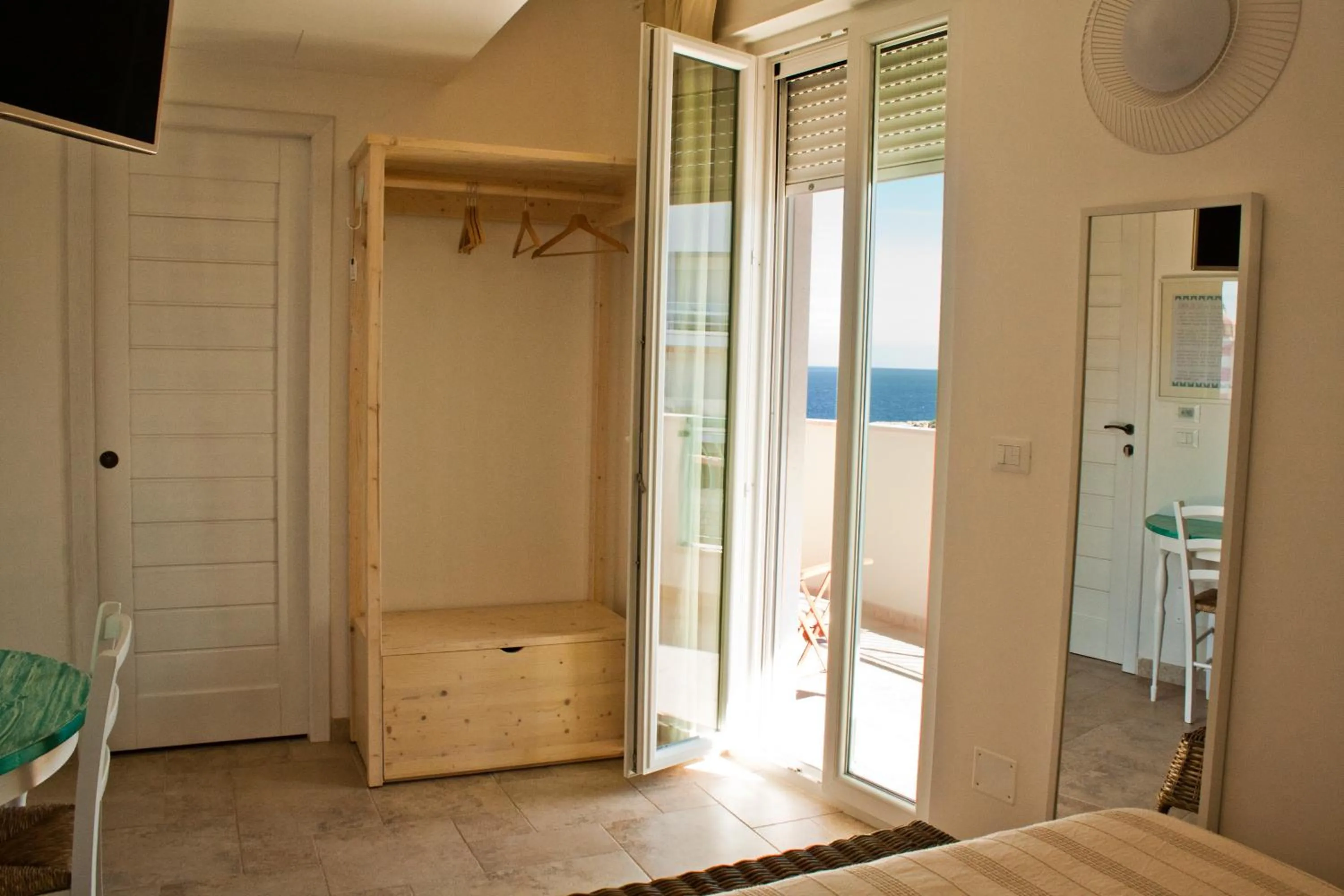 Photo of the whole room, Bed in B&B Alalama
