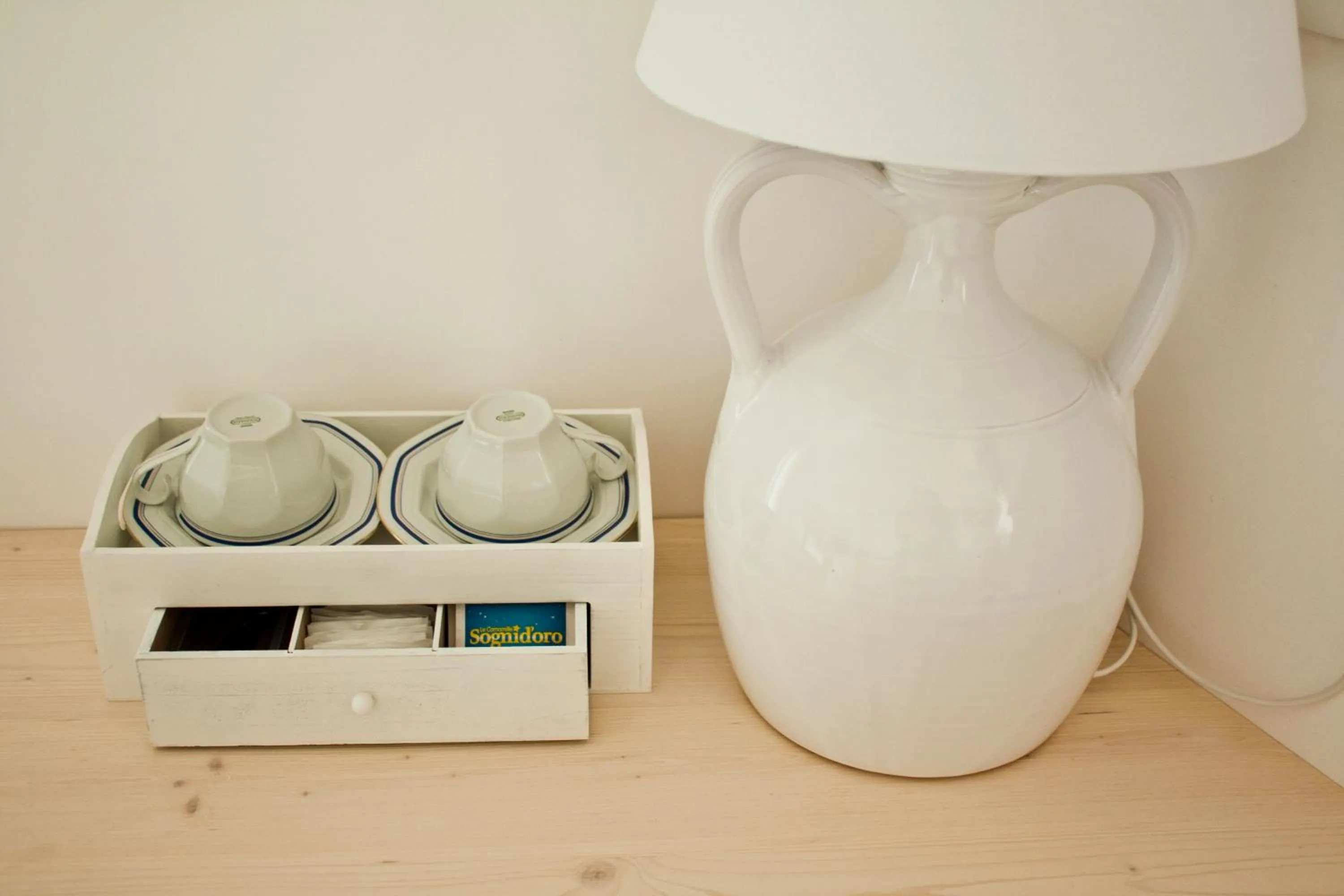 Coffee/tea facilities in B&B Alalama