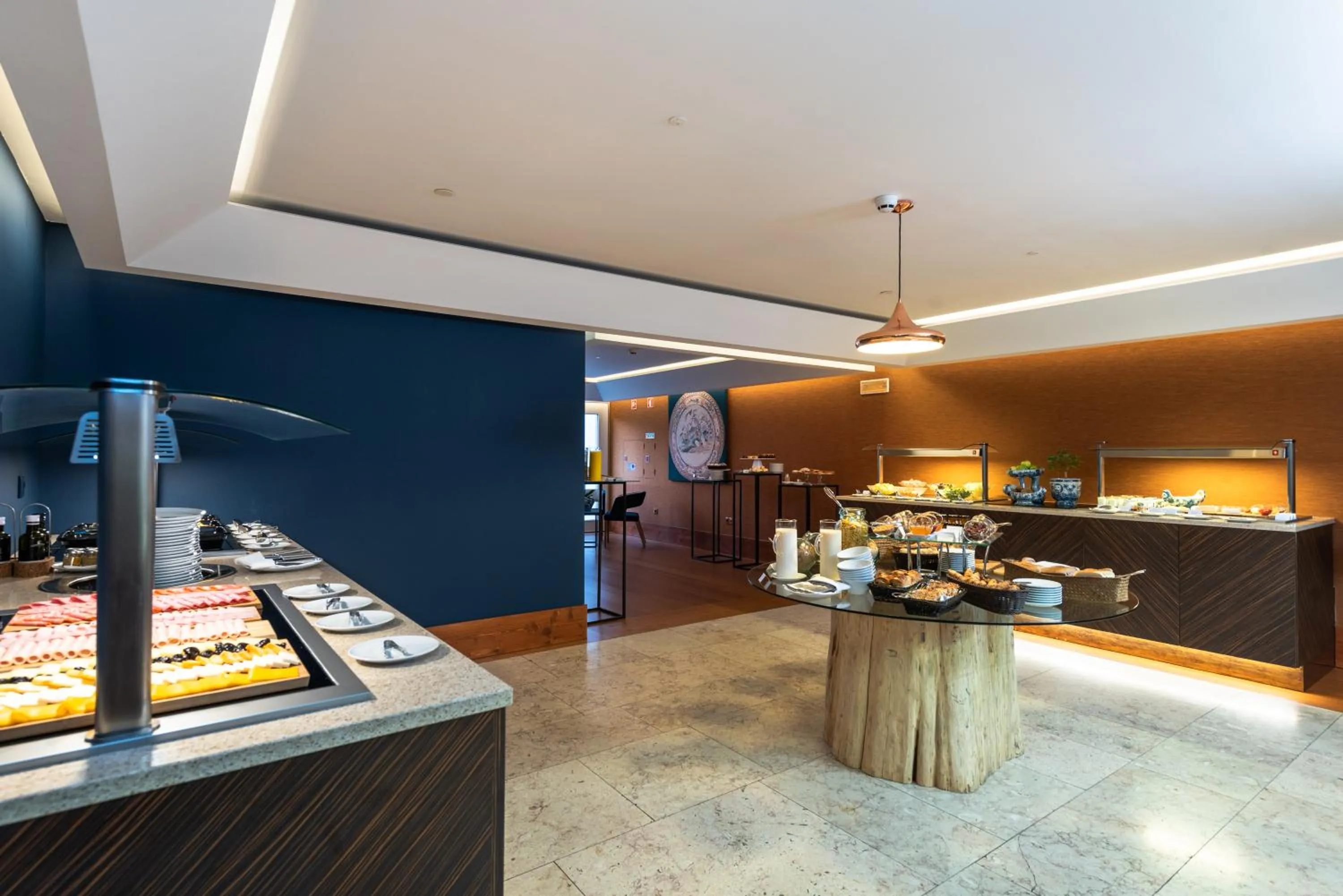 Food and drinks in Palácio do Governador - Lisbon Hotel & Spa