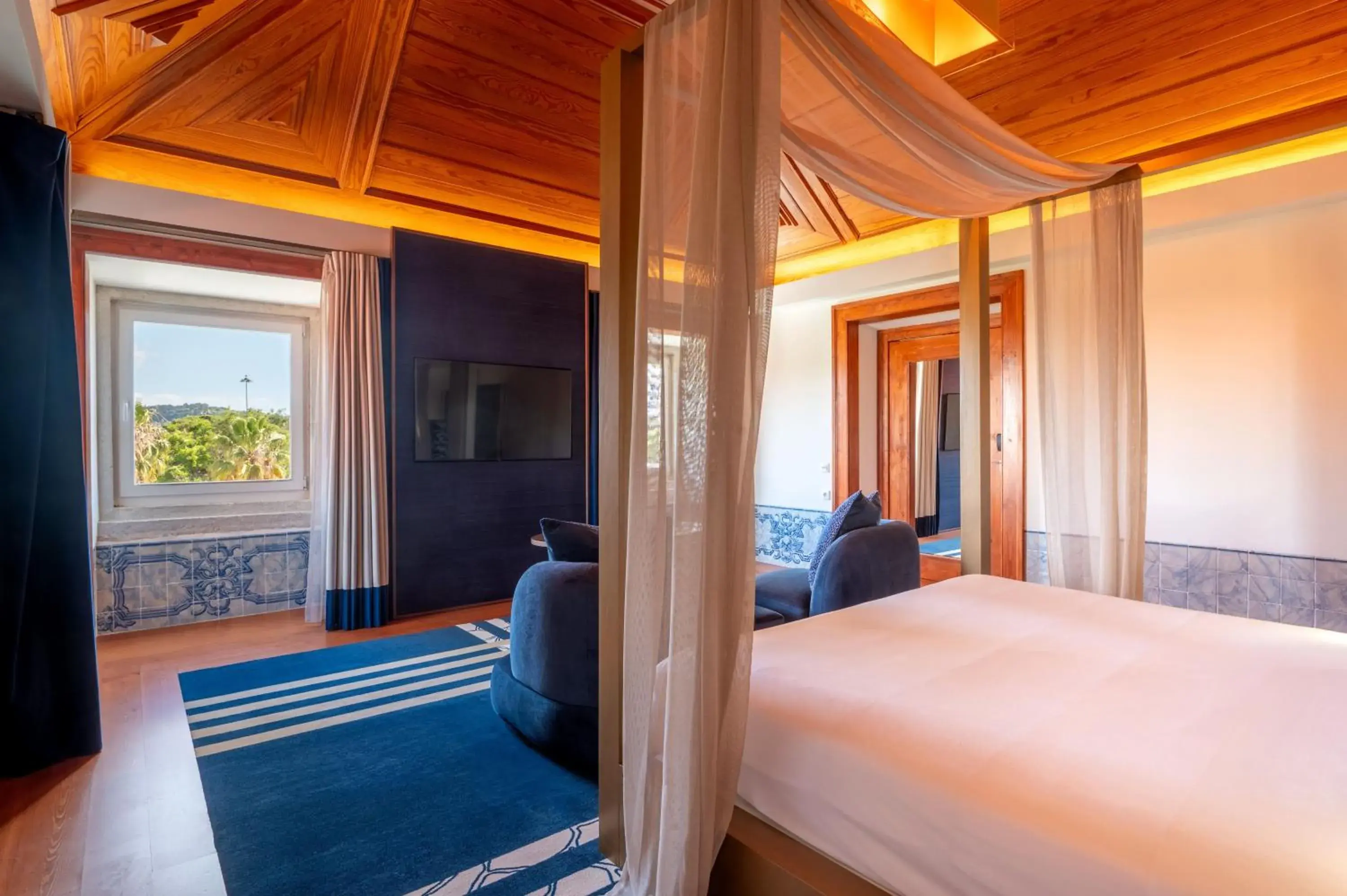 Bed in Palácio do Governador - Lisbon Hotel & Spa Bed in Palácio do Governador - Lisbon Hotel & Spa