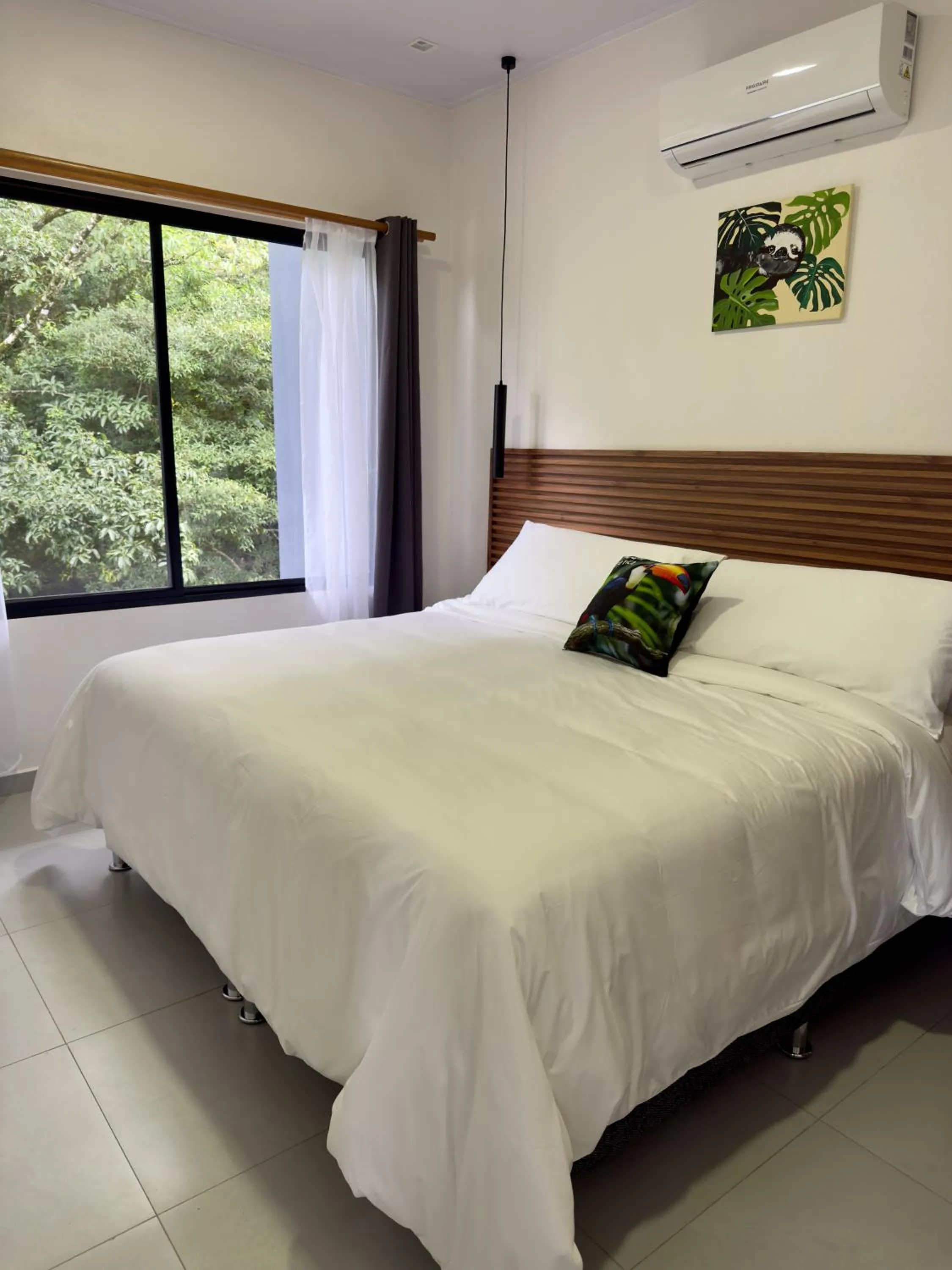 Two-Bedroom Deluxe Apartment with Balcony - single occupancy in Biofilia Monteverde