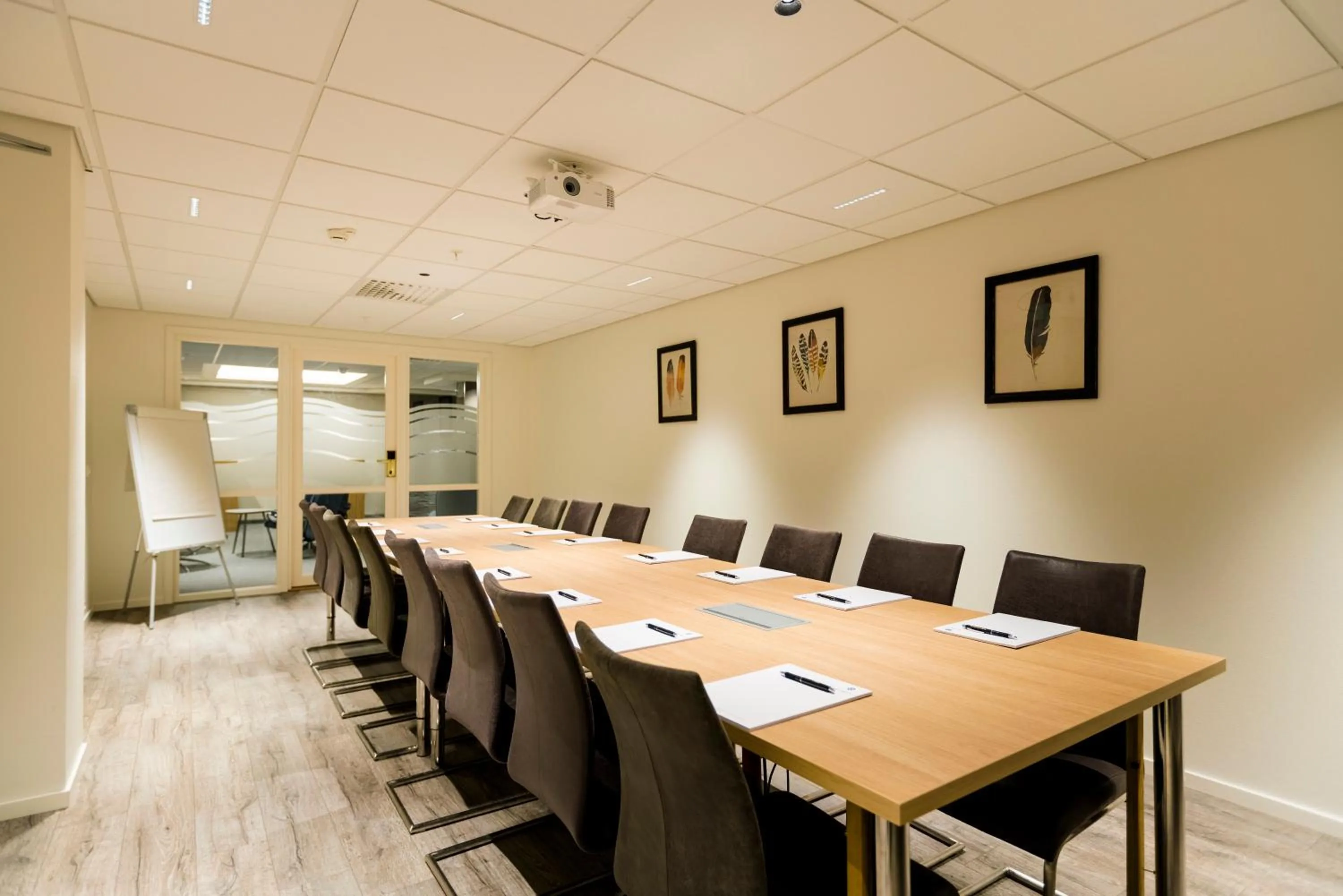 Meeting/conference room in Vestnes Fjordhotell