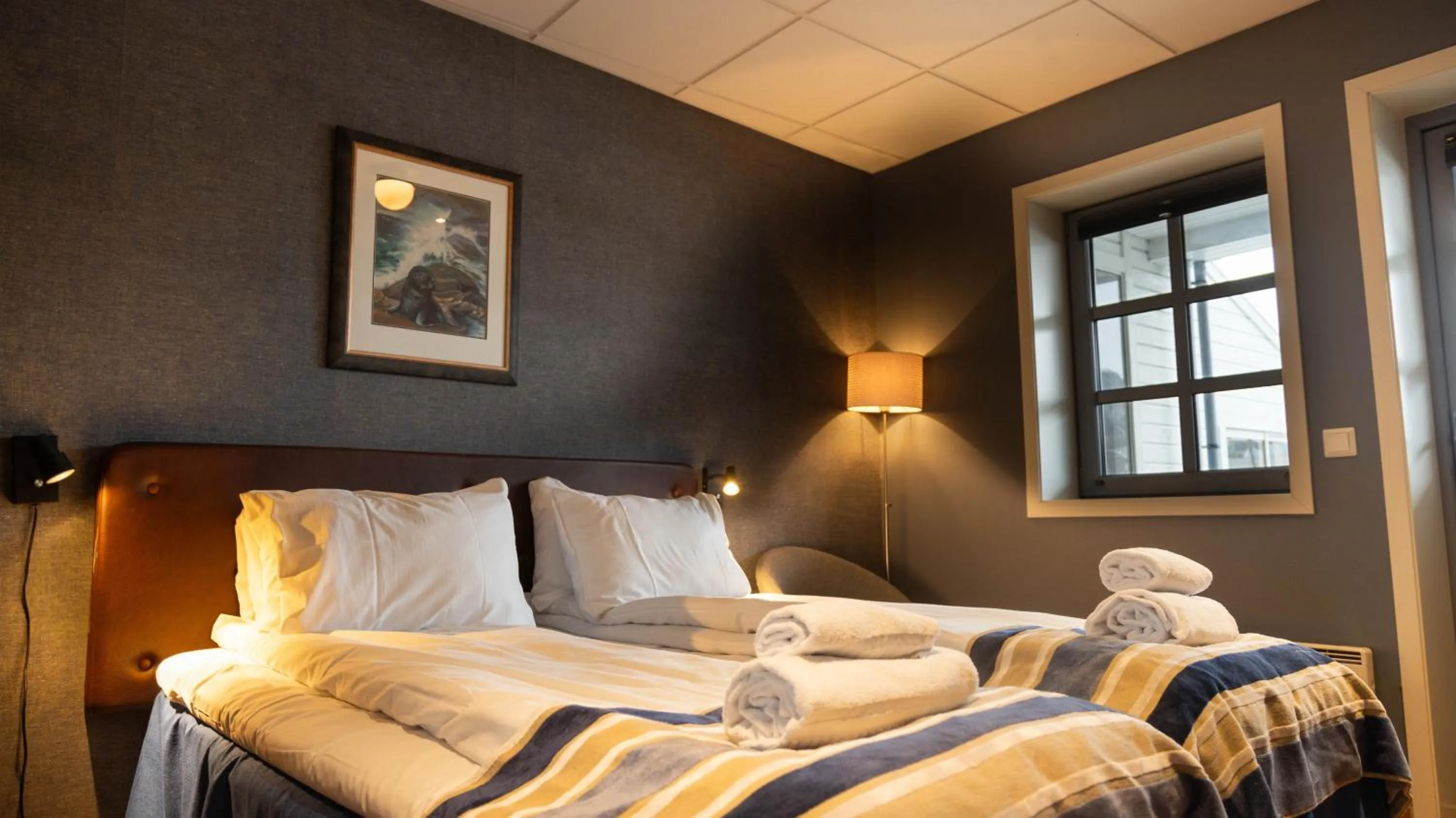 Bed in Vestnes Fjordhotell