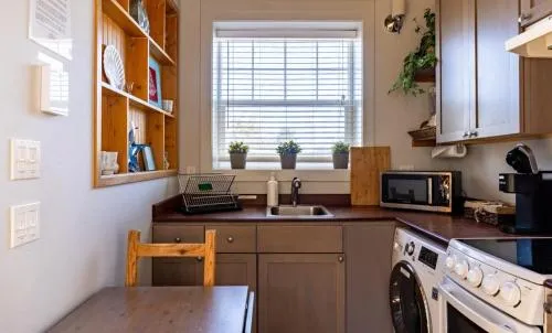 Sea Breeze Cottages