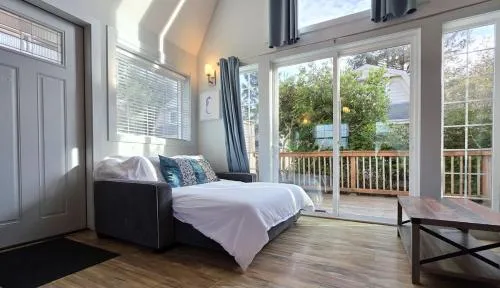 Sea Breeze Cottages