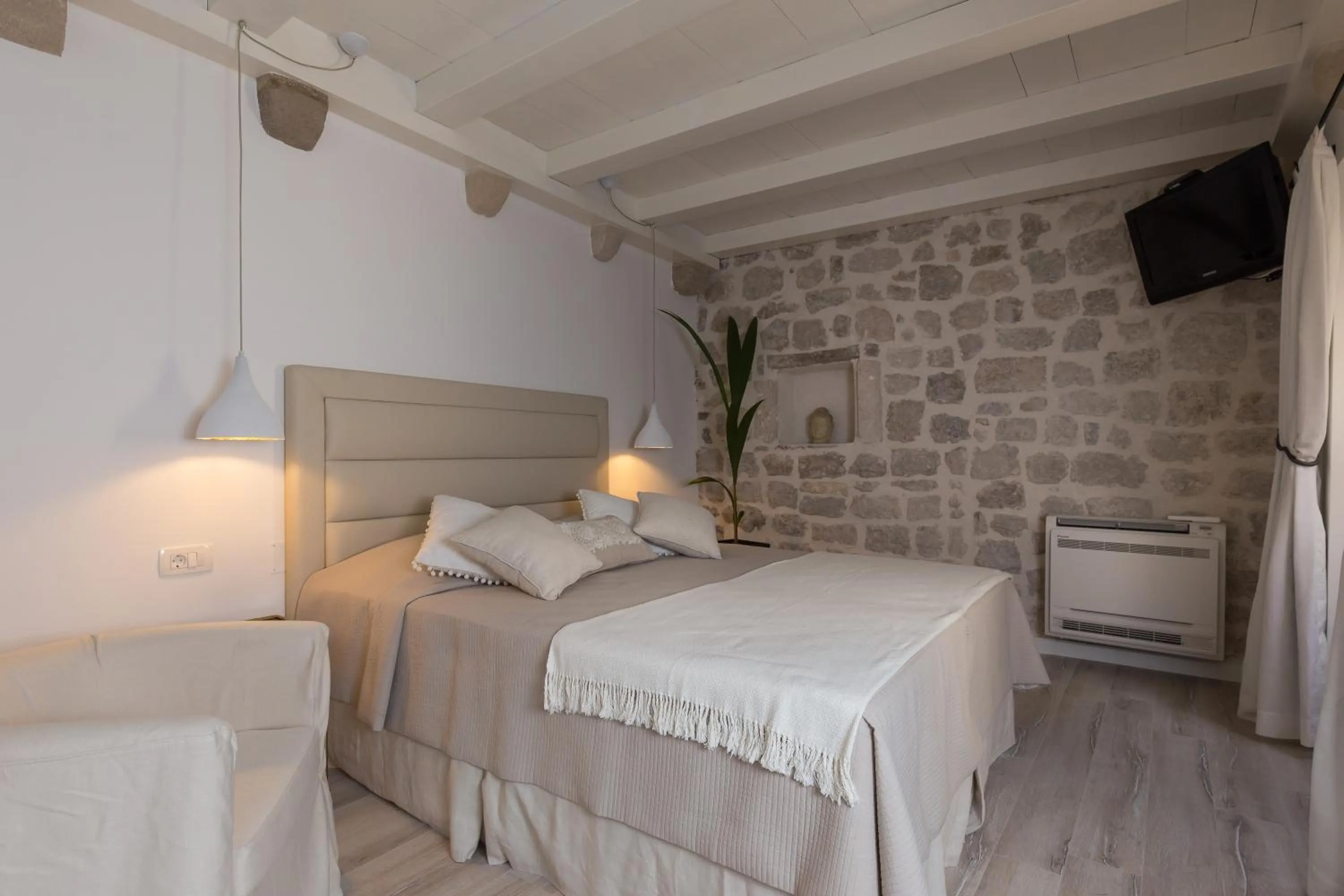 Photo of the whole room, Bed in Dubrovnik Sweet House