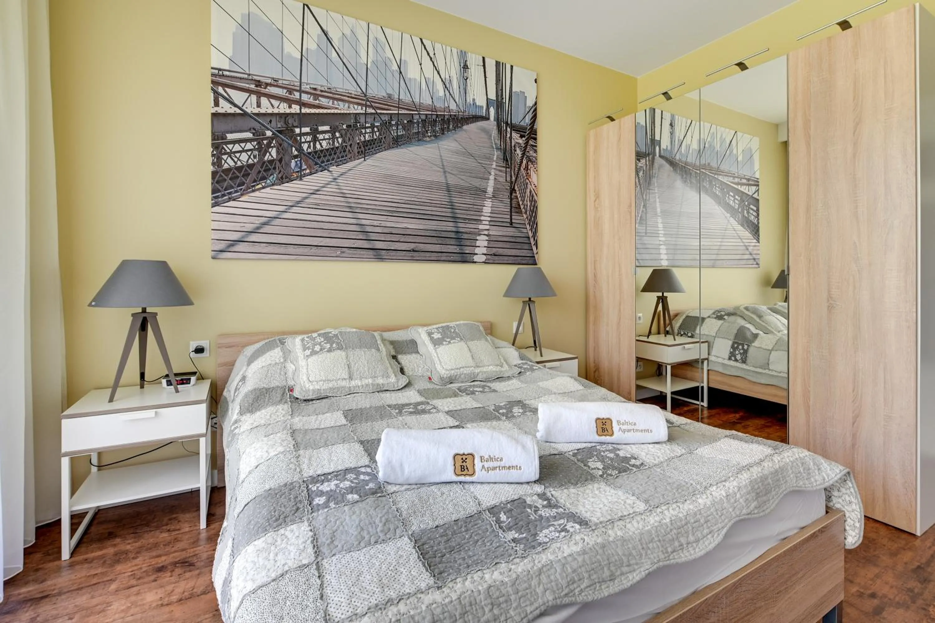 Bedroom, Bed in Apartament La Vita Nadmorski