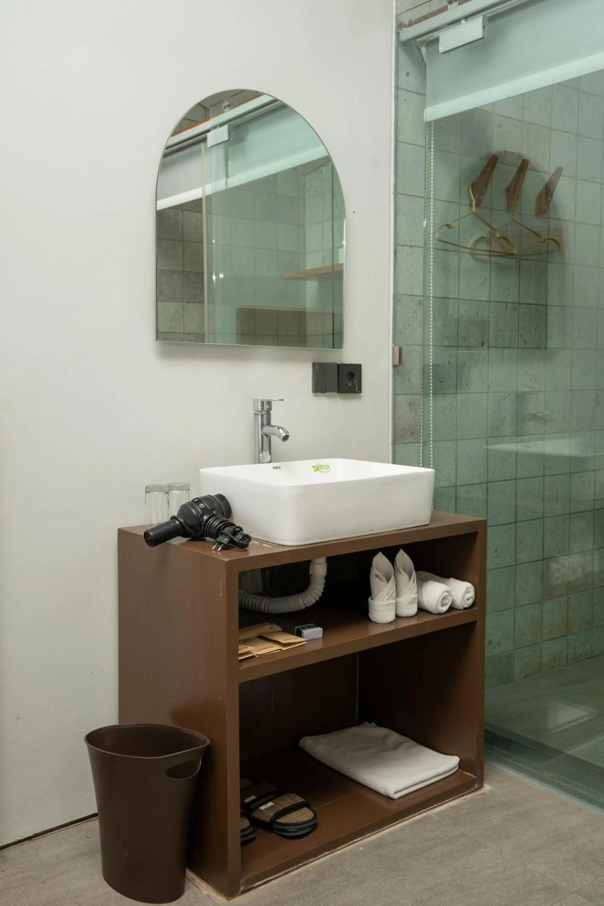 Area and facilities in Noya Hotel