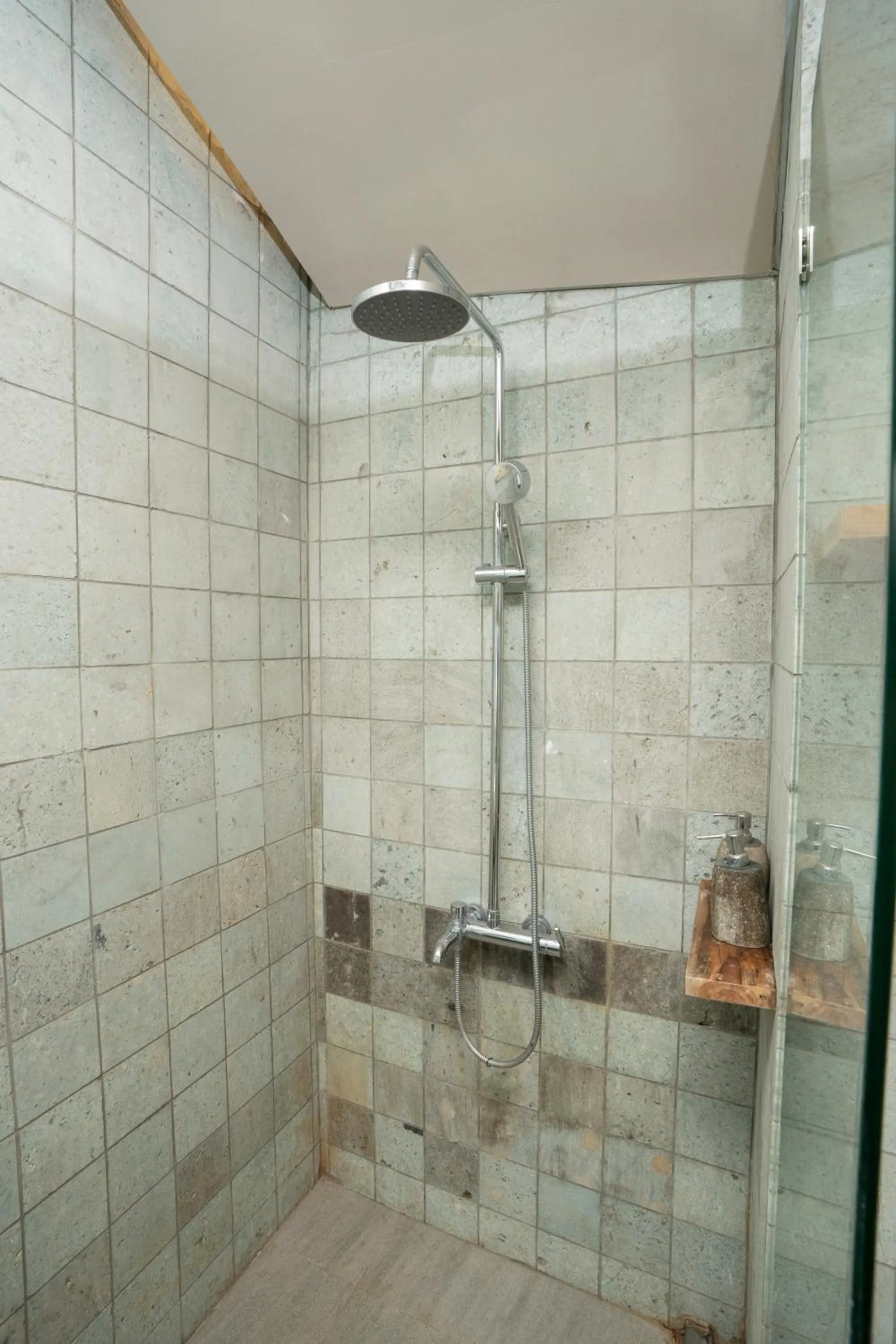 Shower in Noya Hotel