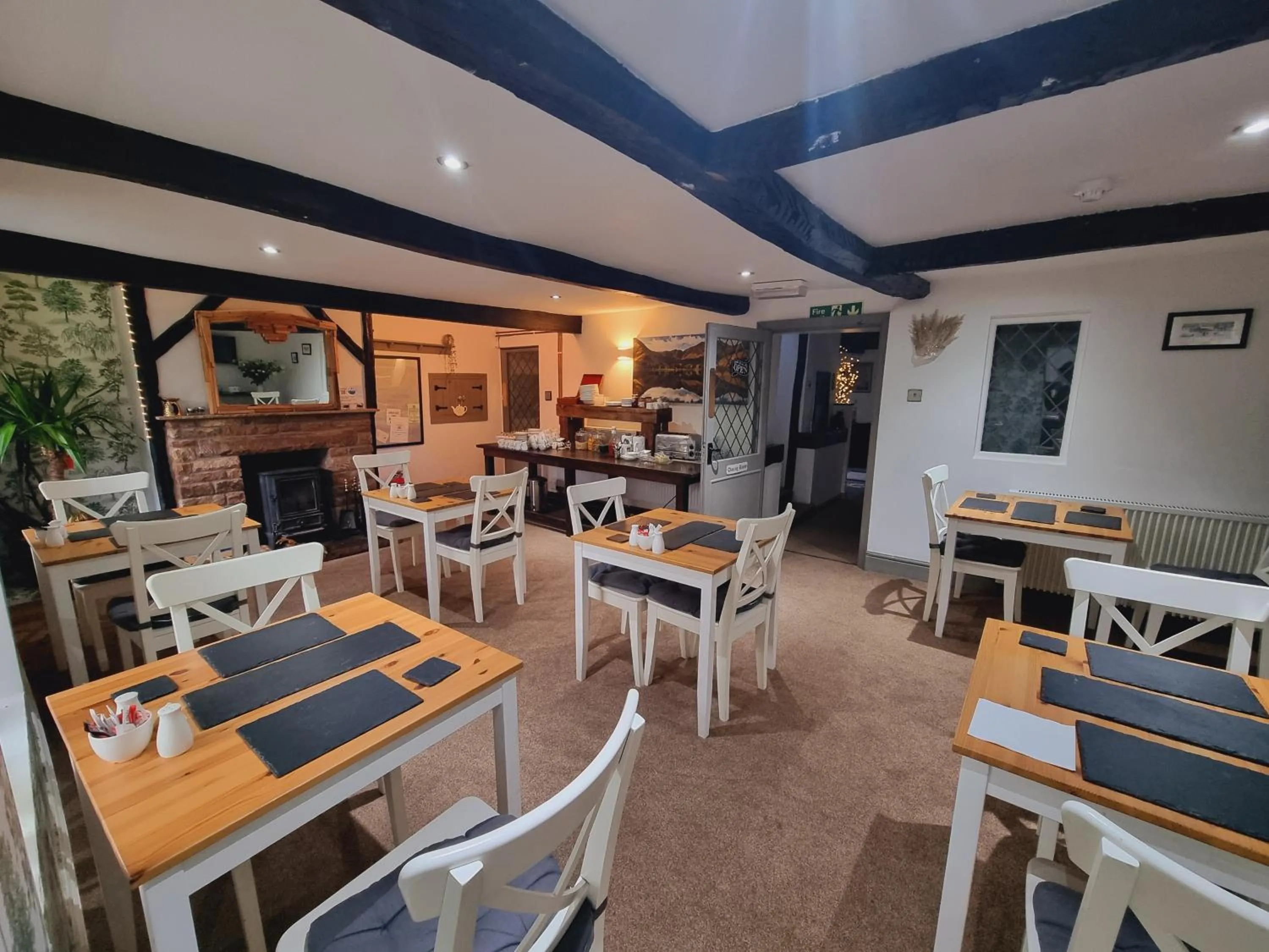 Restaurant/places to eat in Lane Head Farm Country Guest House