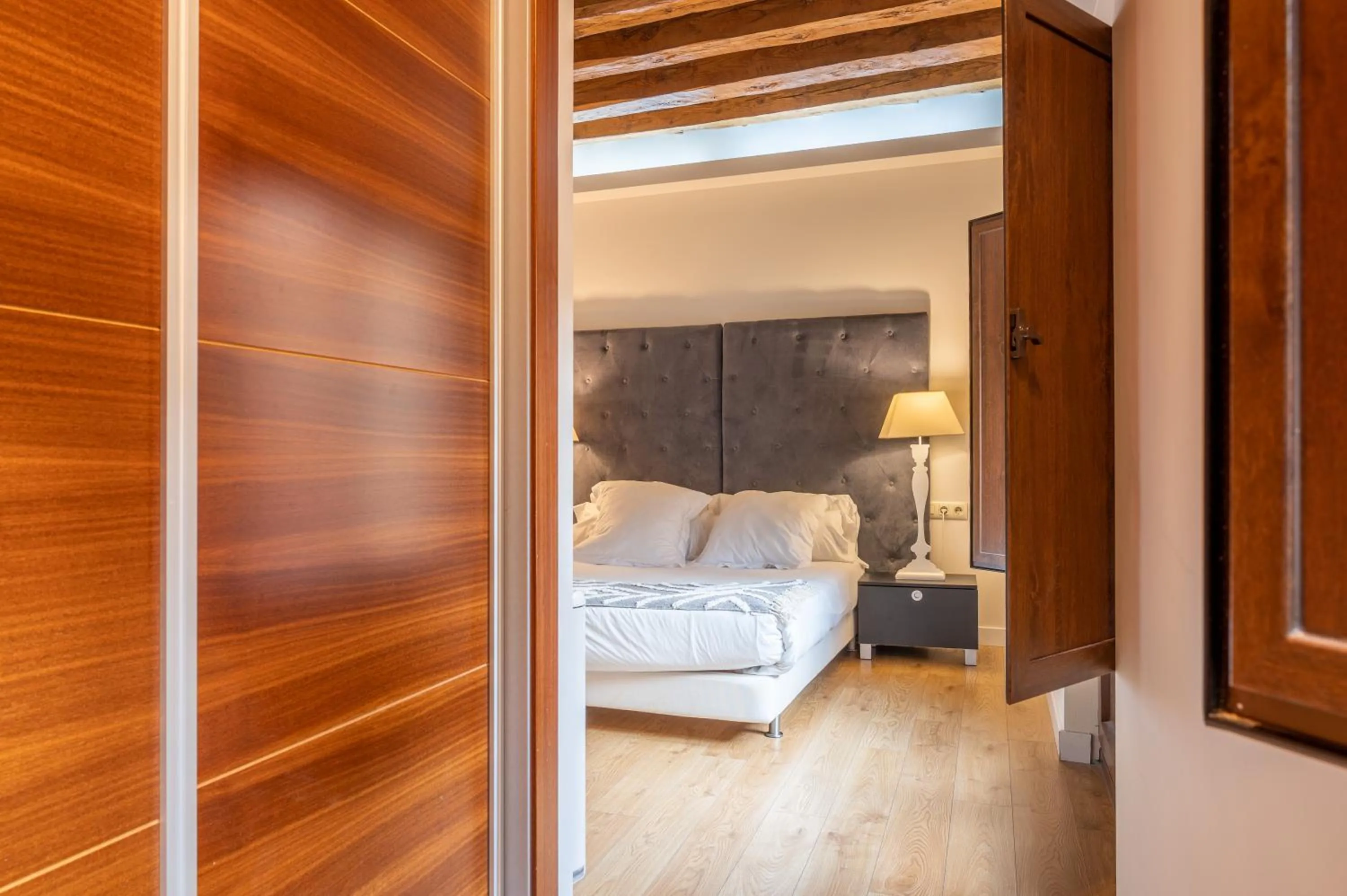 Apartamentos Santa Fe by Toledo AP