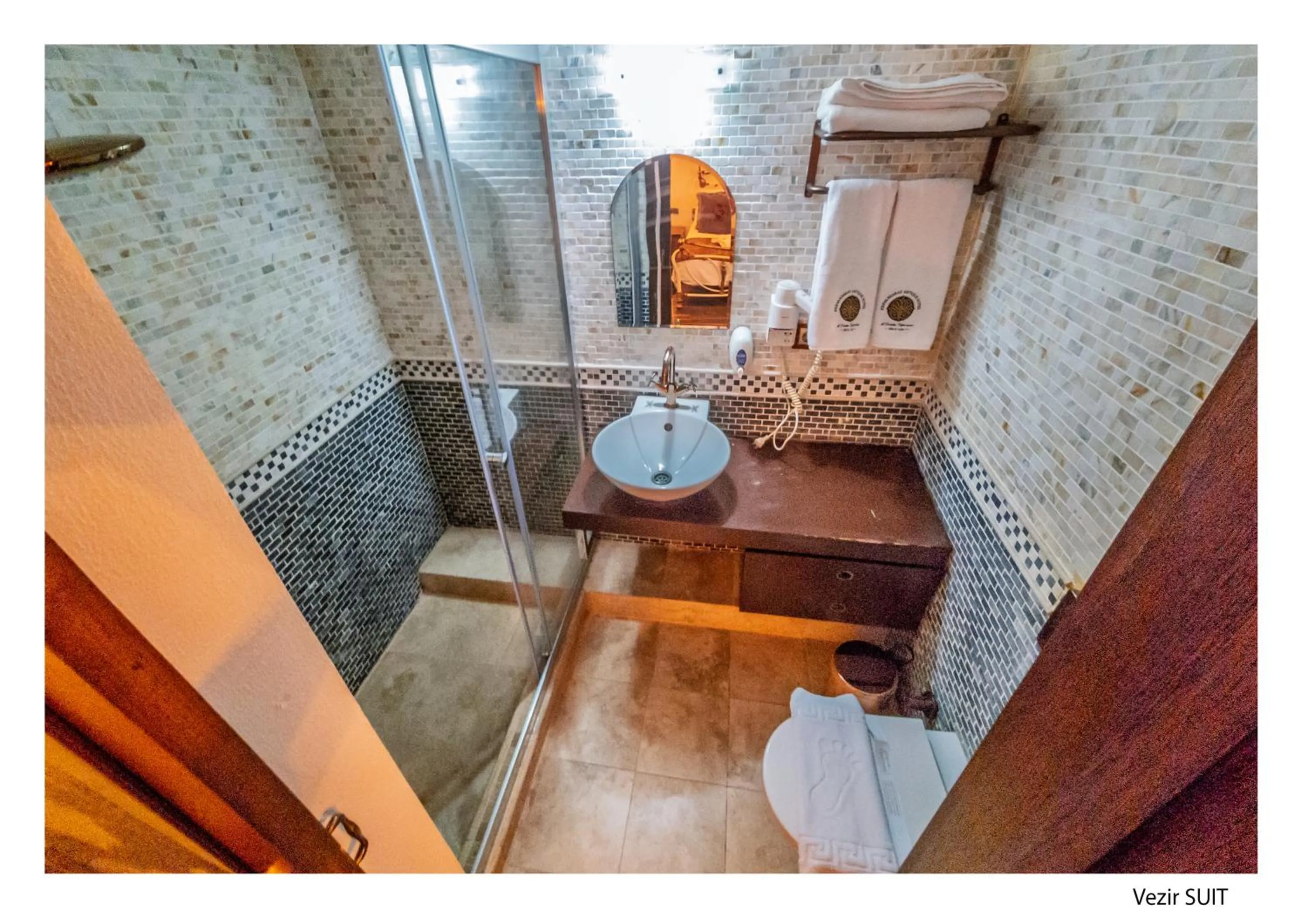 Suite in Kervansaray Antique Hotel