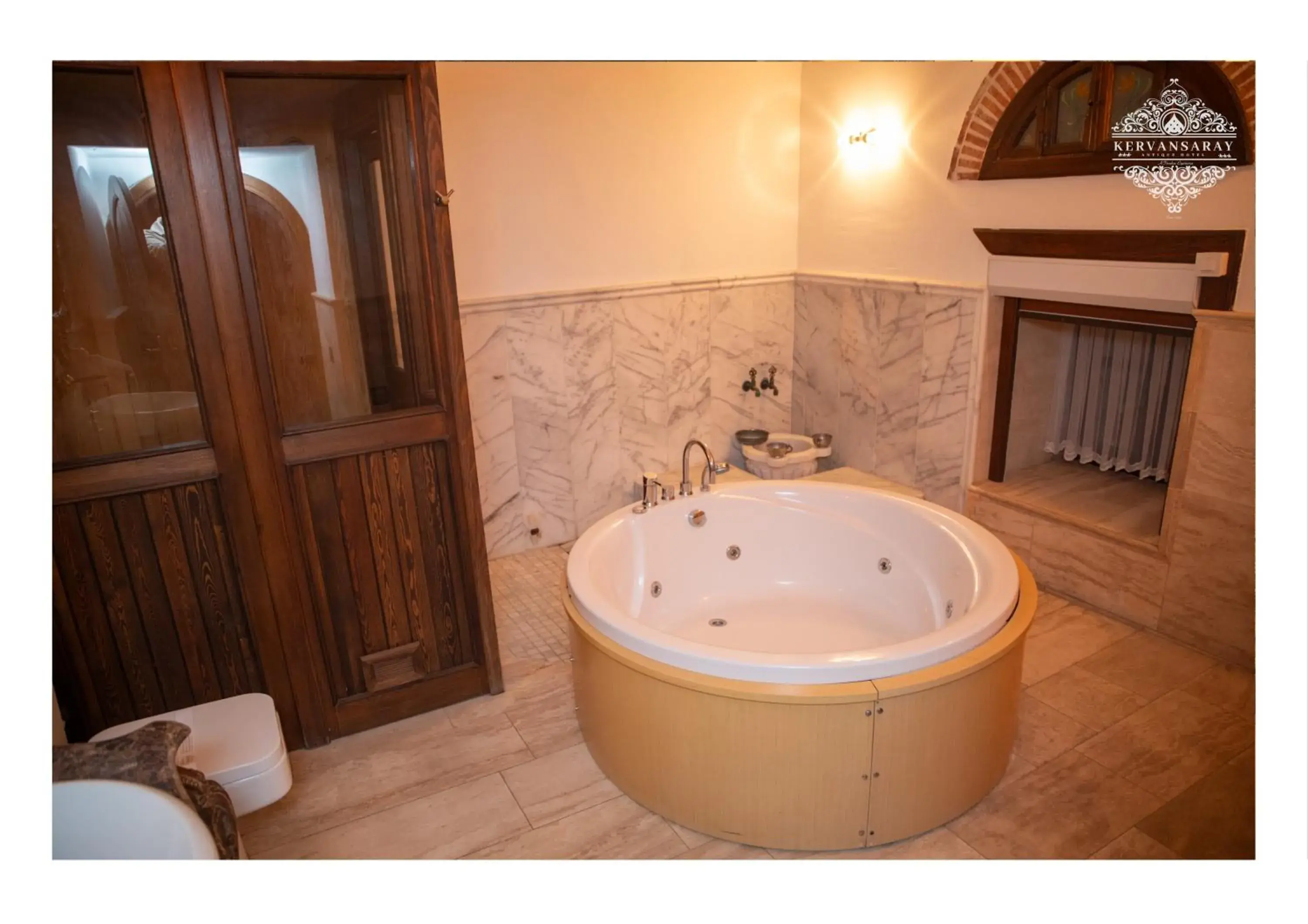 King Suite with Sea View in Kervansaray Antique Hotel King Suite with Sea View in Kervansaray Antique Hotel