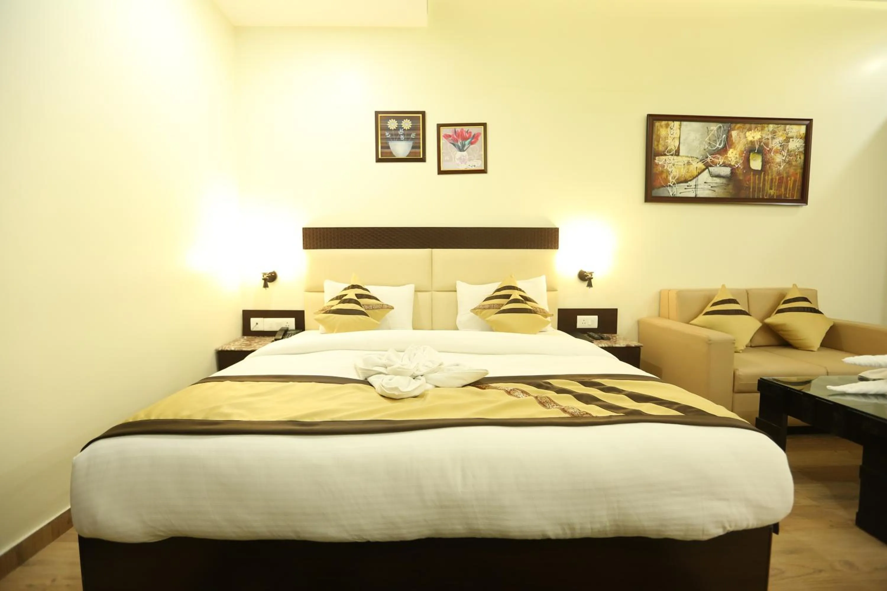 Bed in The Golden Apple