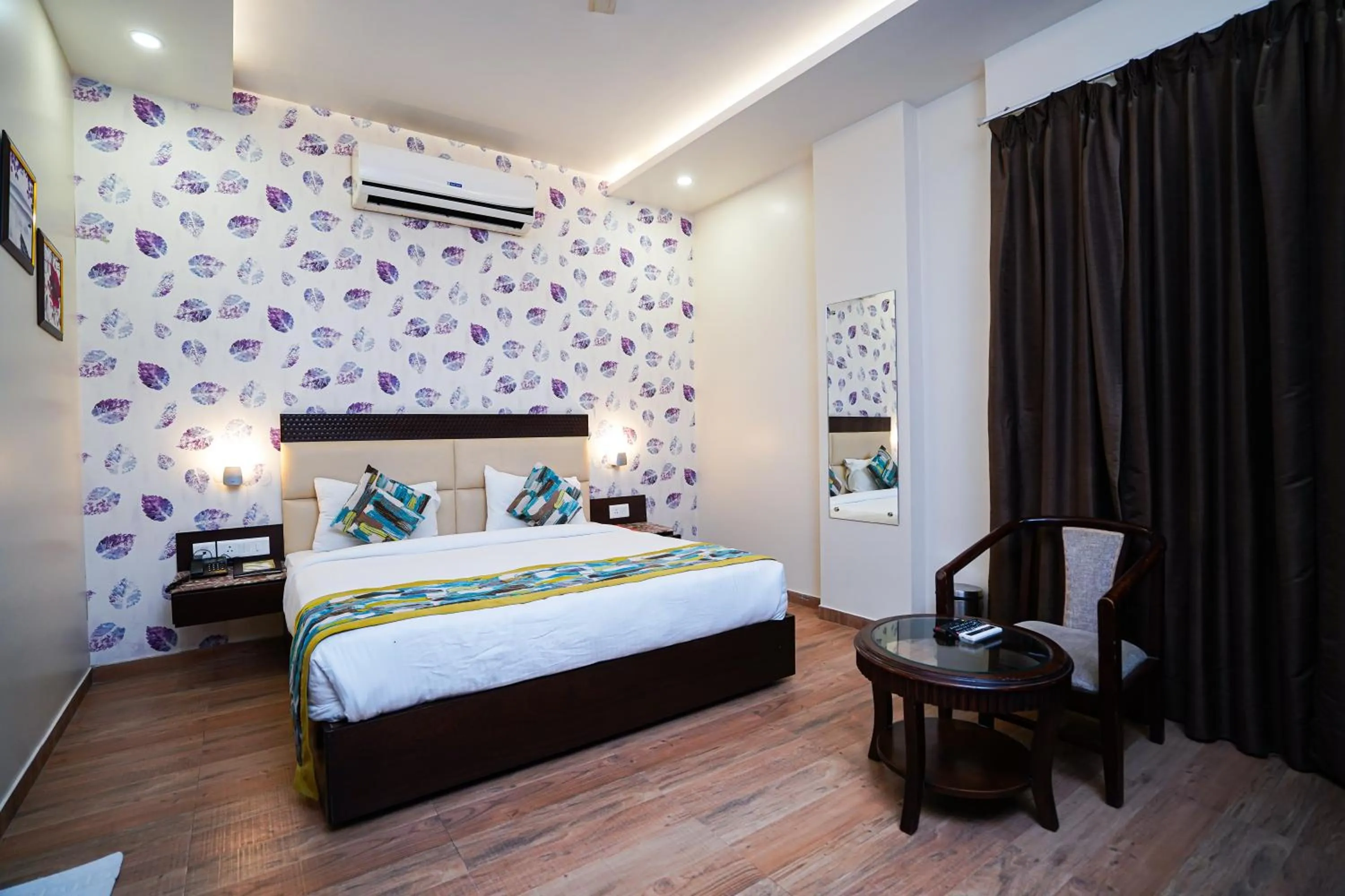 Bed in The Golden Apple