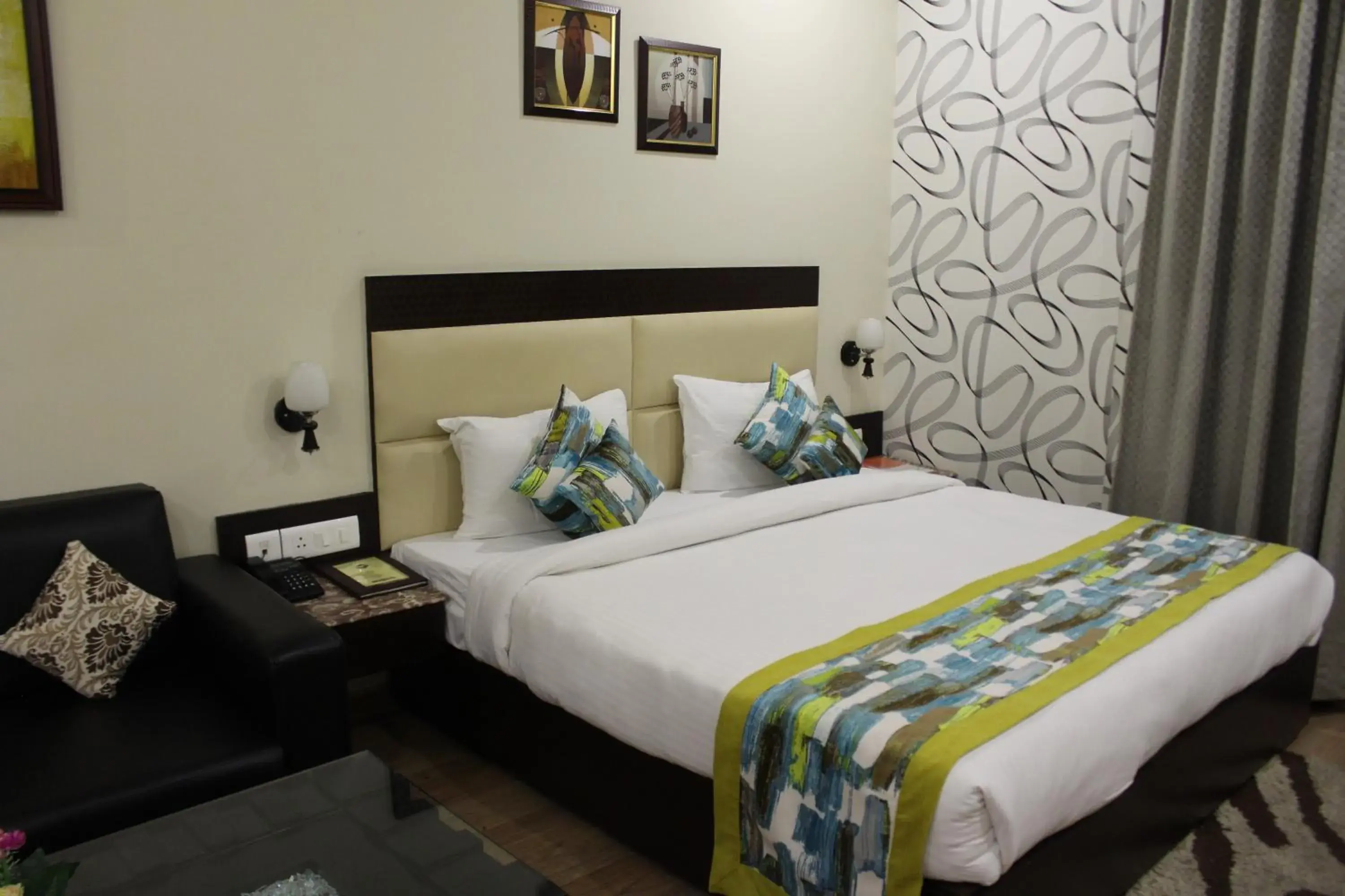 Bed in The Golden Apple Bed in The Golden Apple