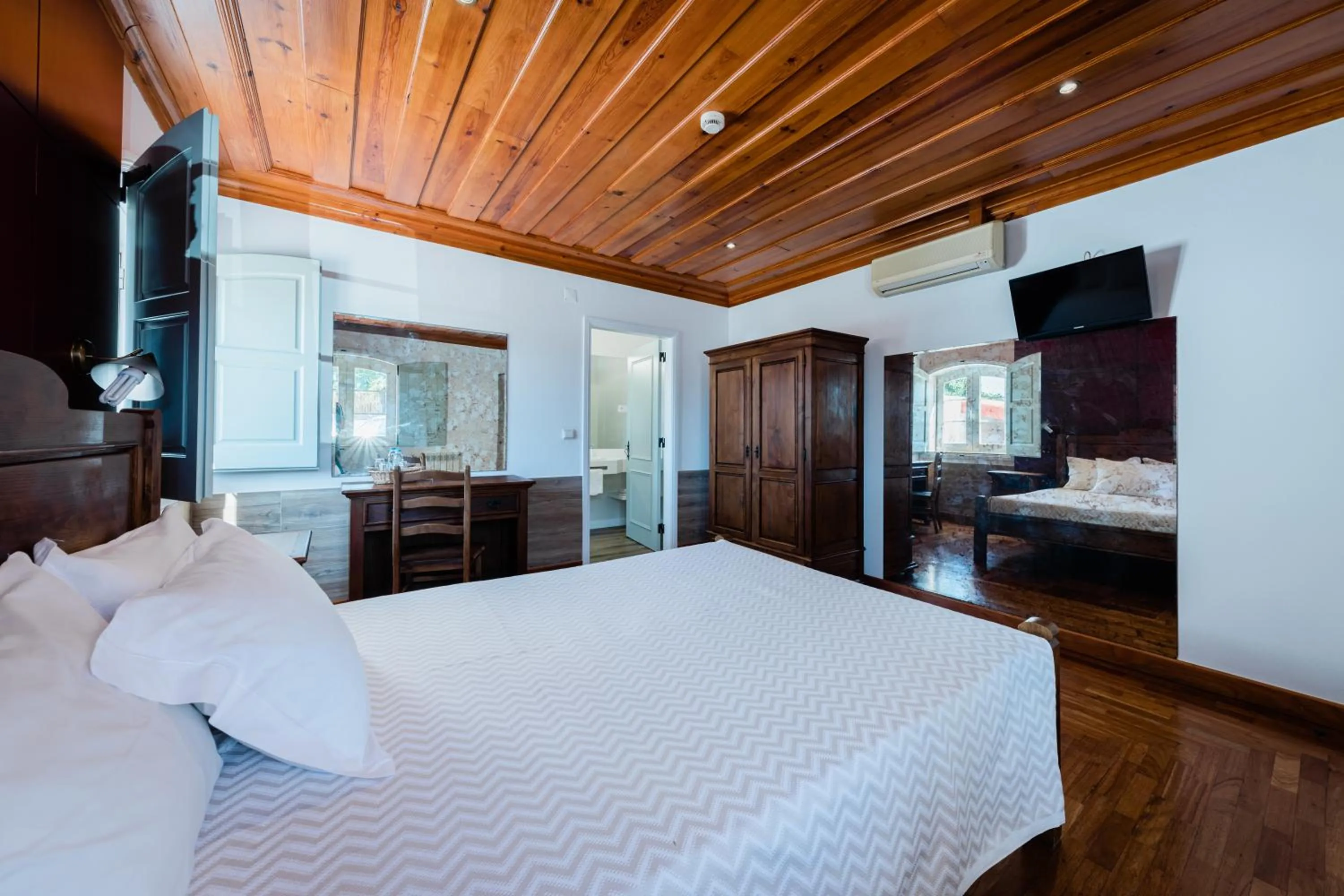 Balcony/Terrace, Bed in Pátio da Figueira