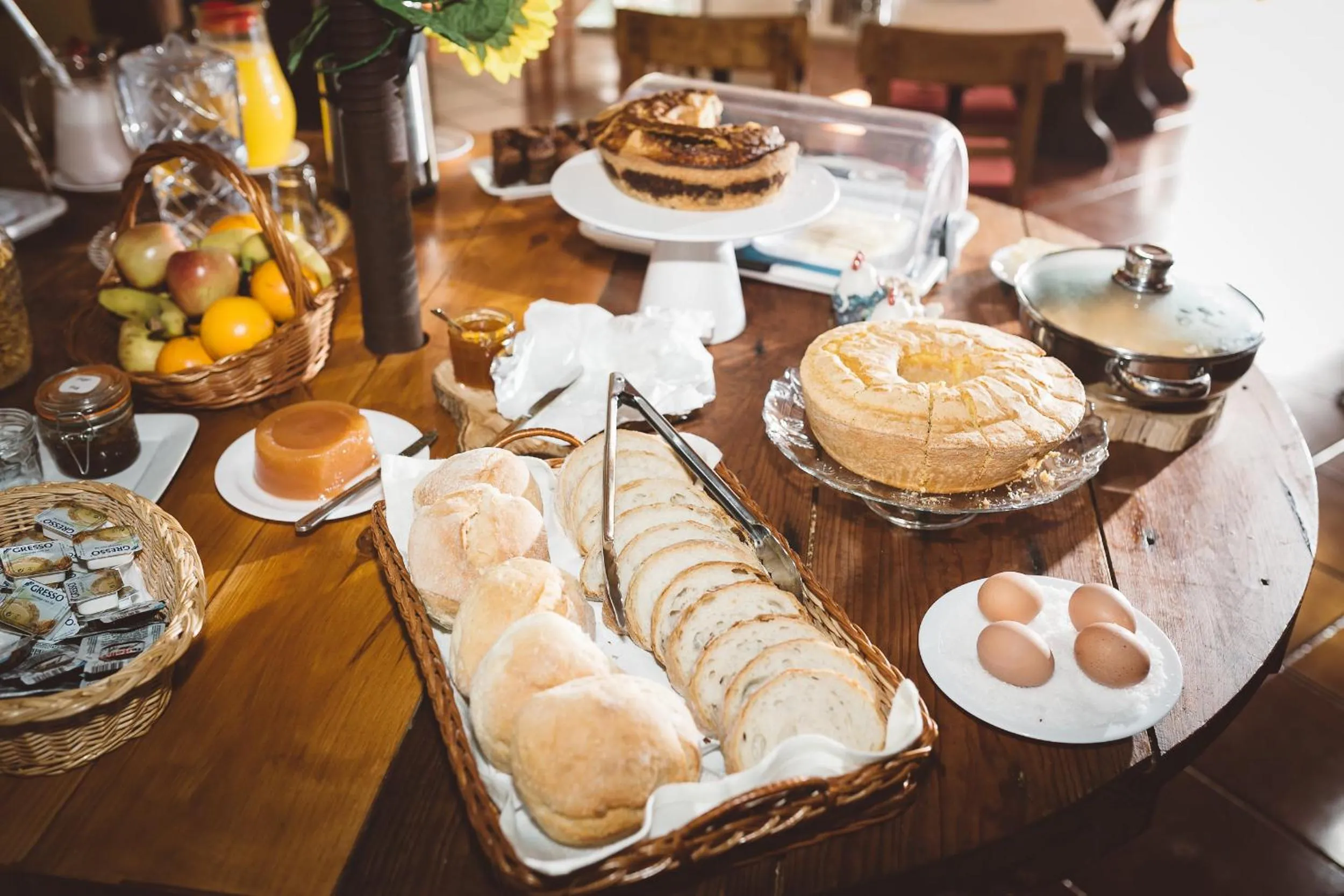 Continental breakfast in Pátio da Figueira