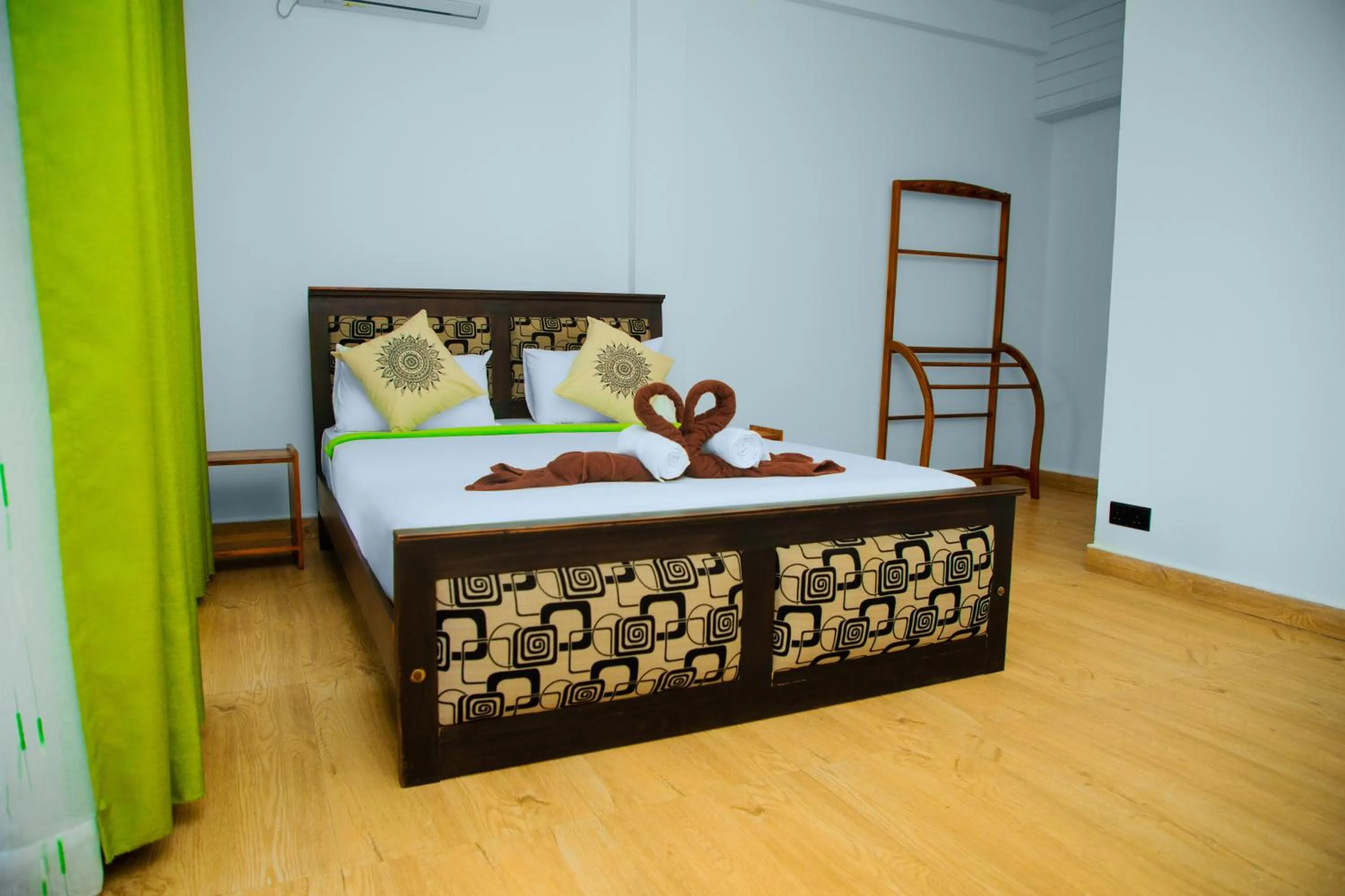 Bed in Jade Ella