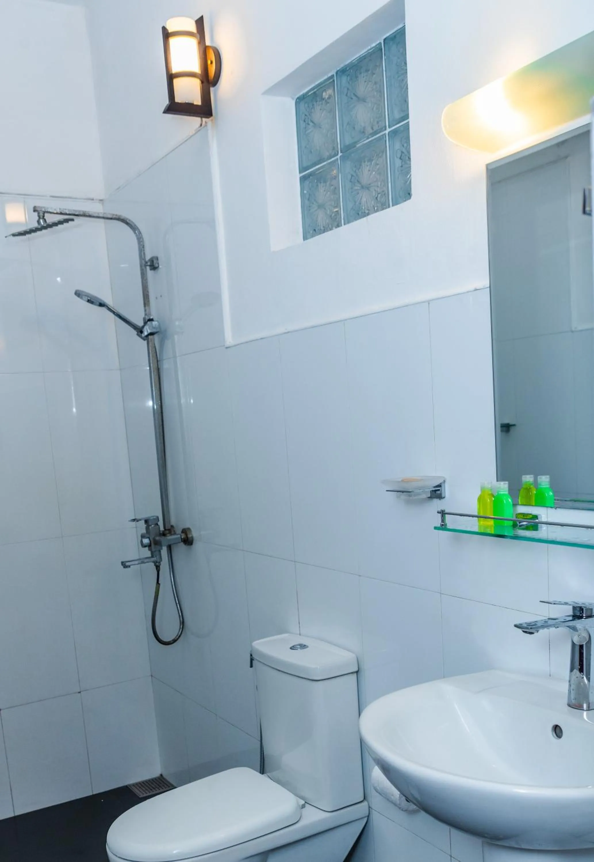 Bathroom in Jade Ella
