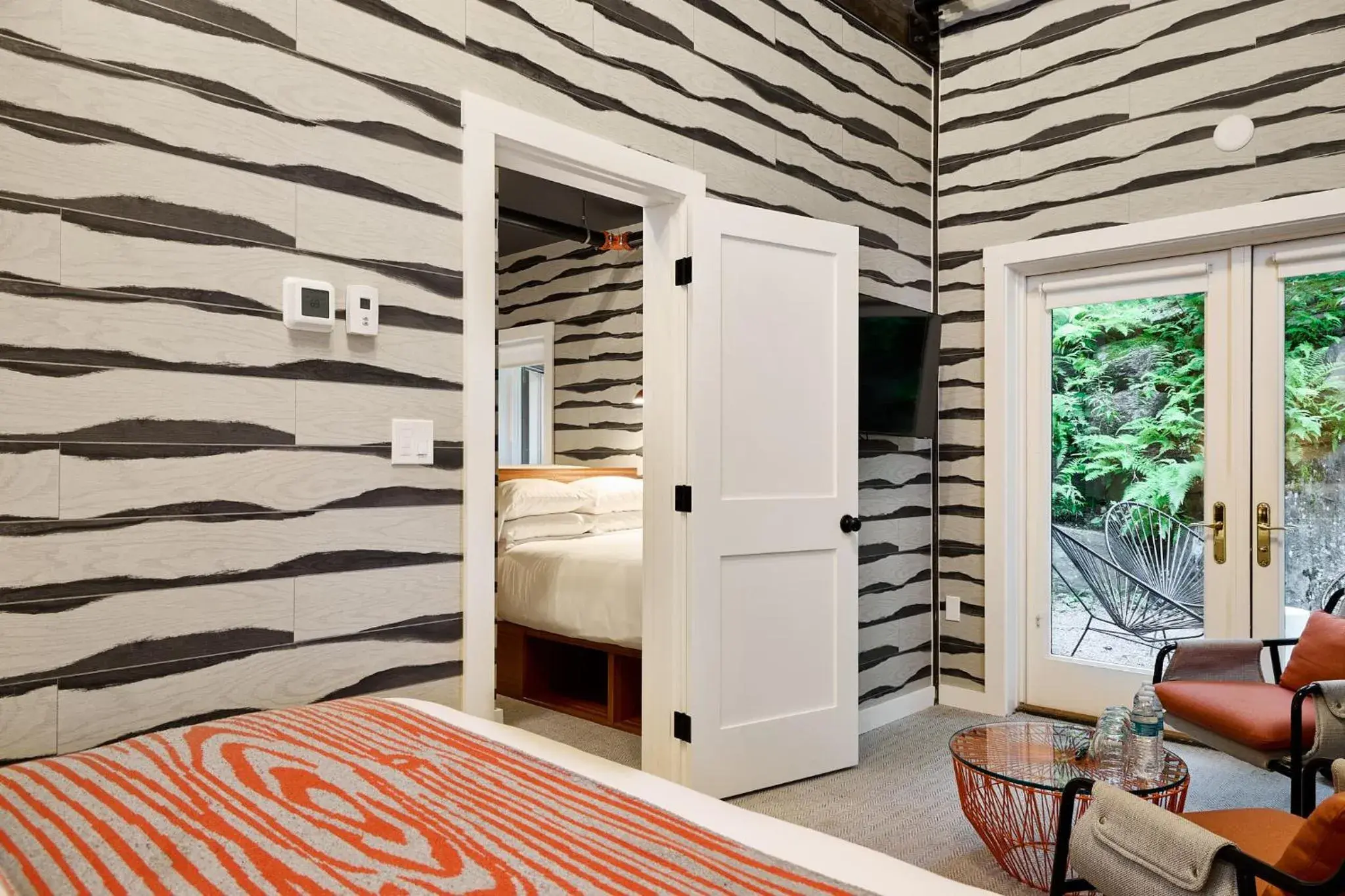 Photo of the whole room, Bed in Field Guide Lodge Photo of the whole room, Bed in Field Guide Lodge