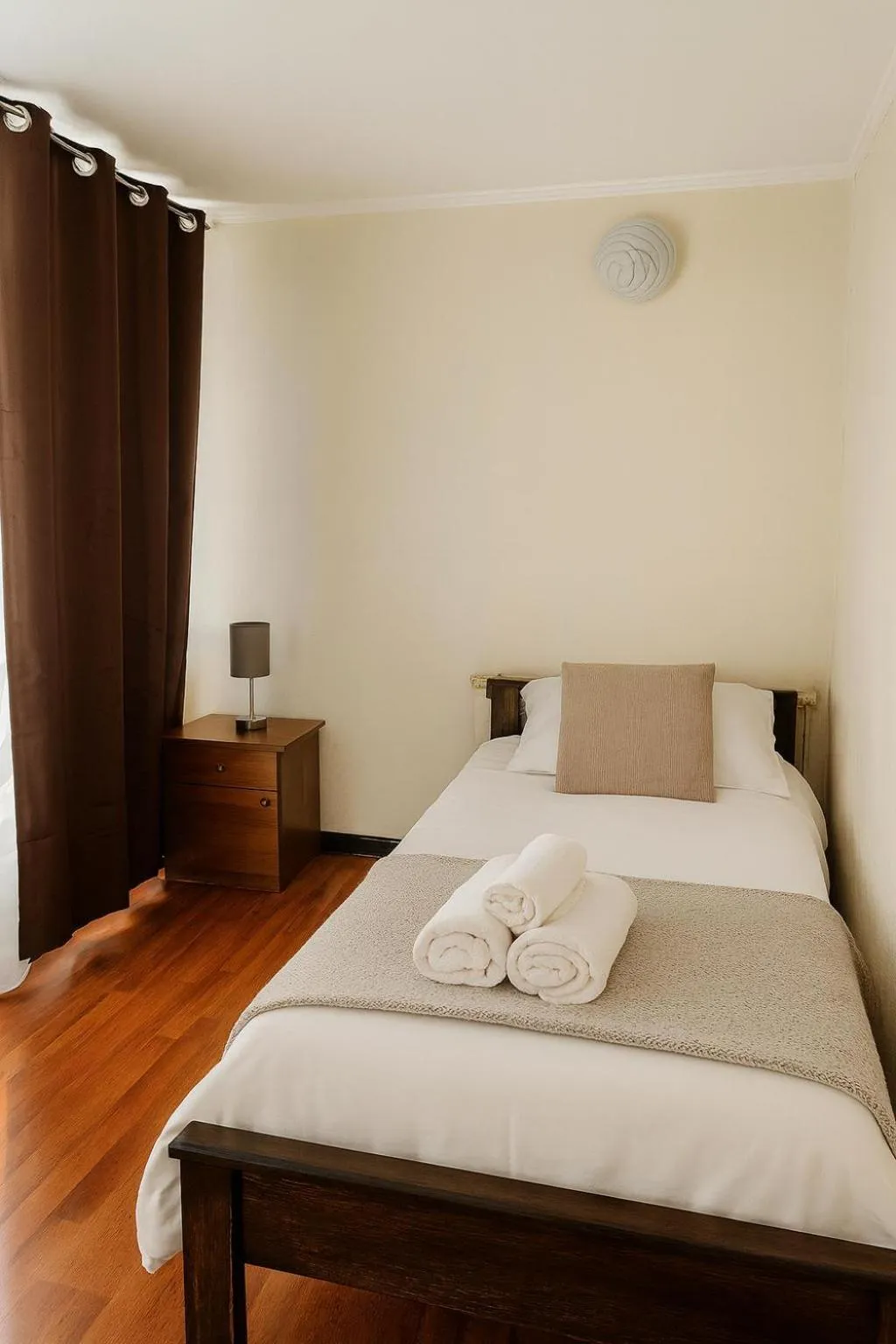 Bed in Apartamentos Costanera Centre