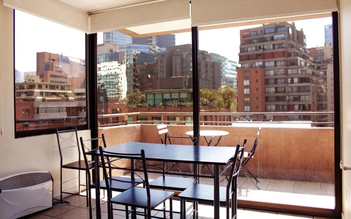 Dining area in Apartamentos Costanera Centre