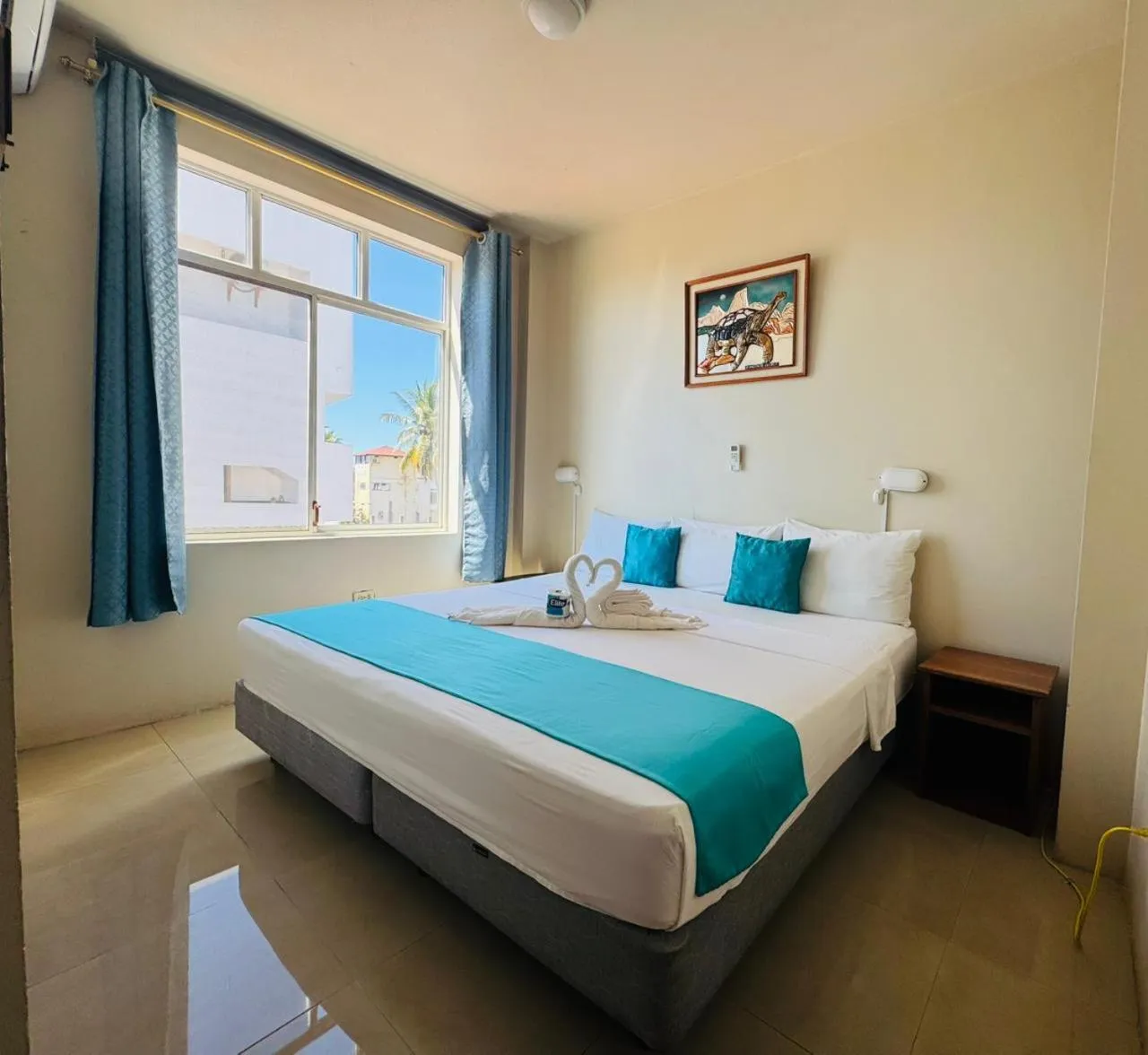 Bathroom, Bed in El Rincón de George