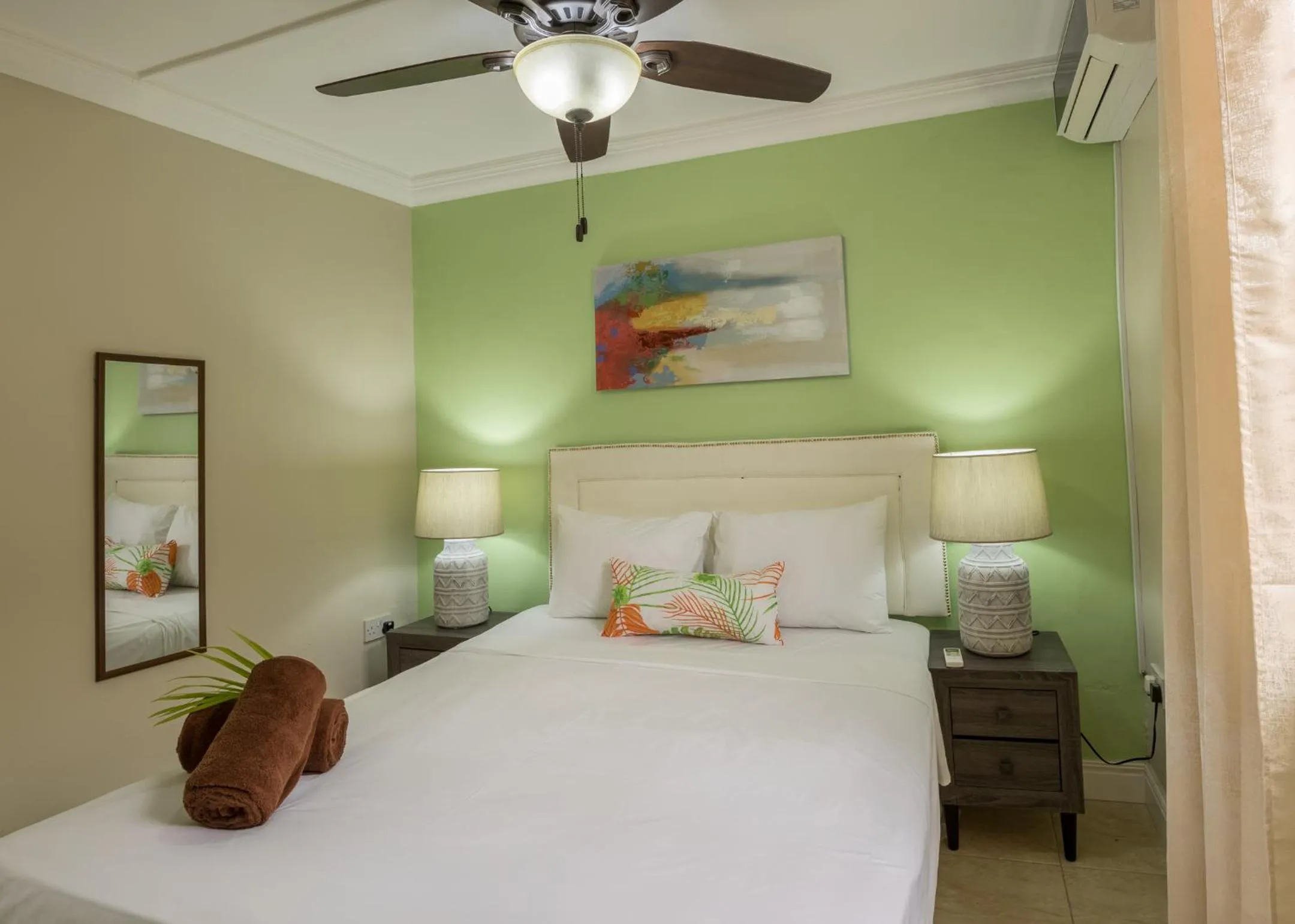 Bed in Sea Piton View Apartment- Location, Convenience, Modern Living