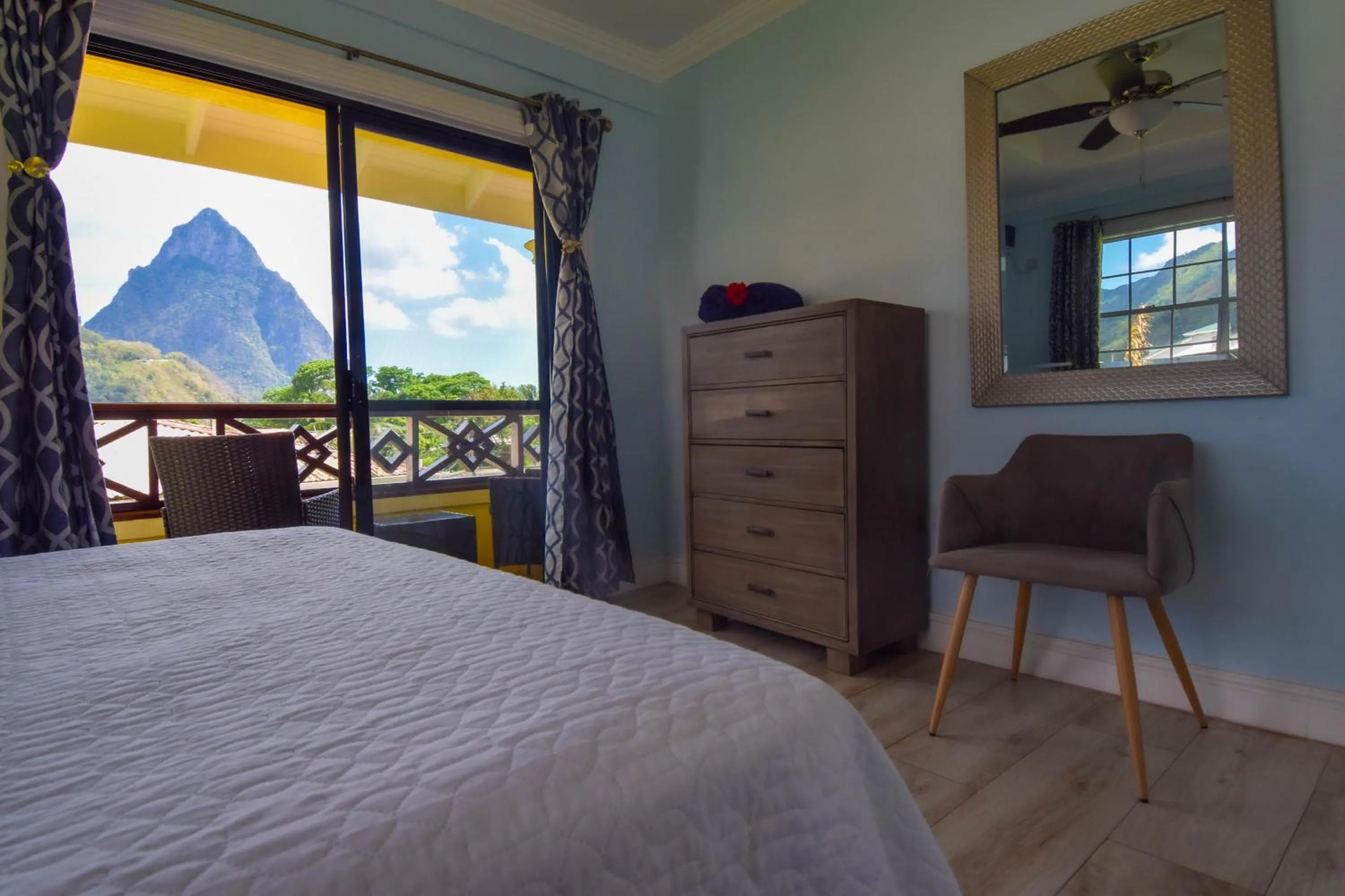 Bed in Sea Piton View Apartment- Location, Convenience, Modern Living