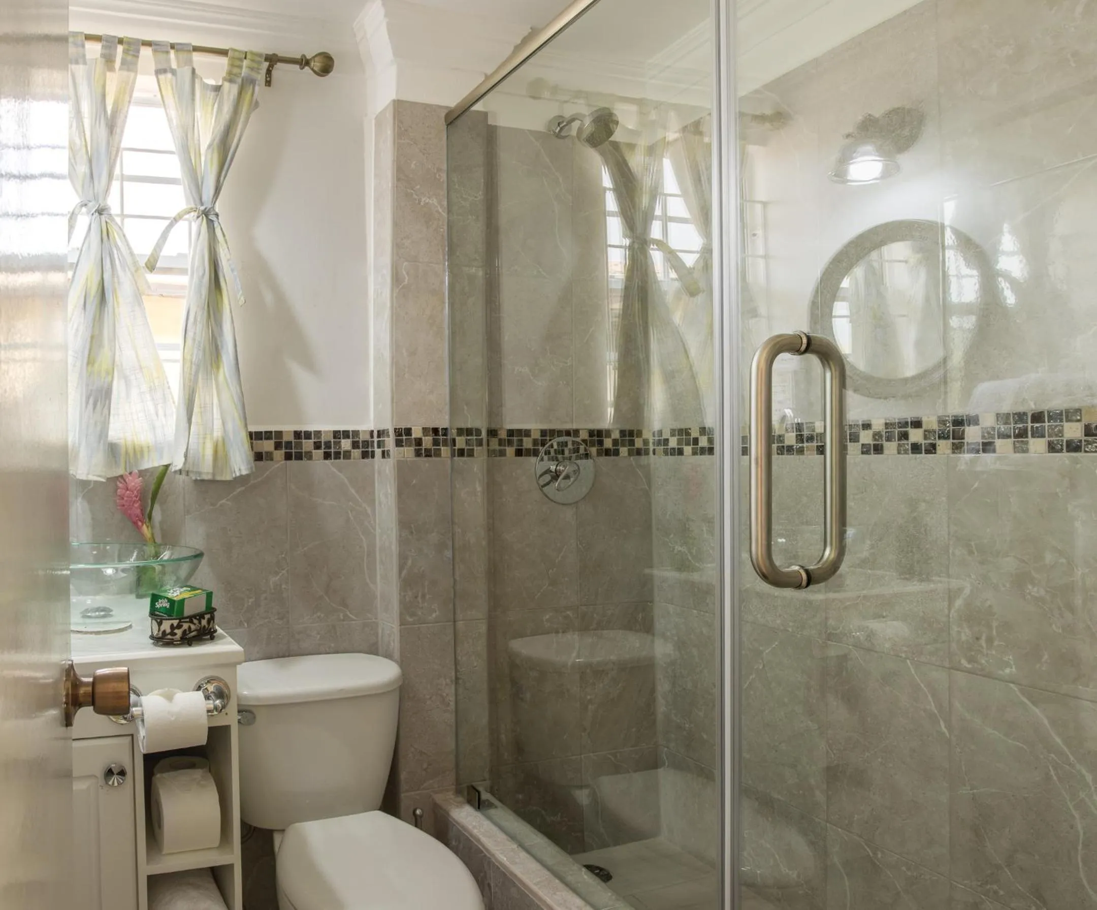 Sea Piton View Apartment- Location, Convenience, Modern Living