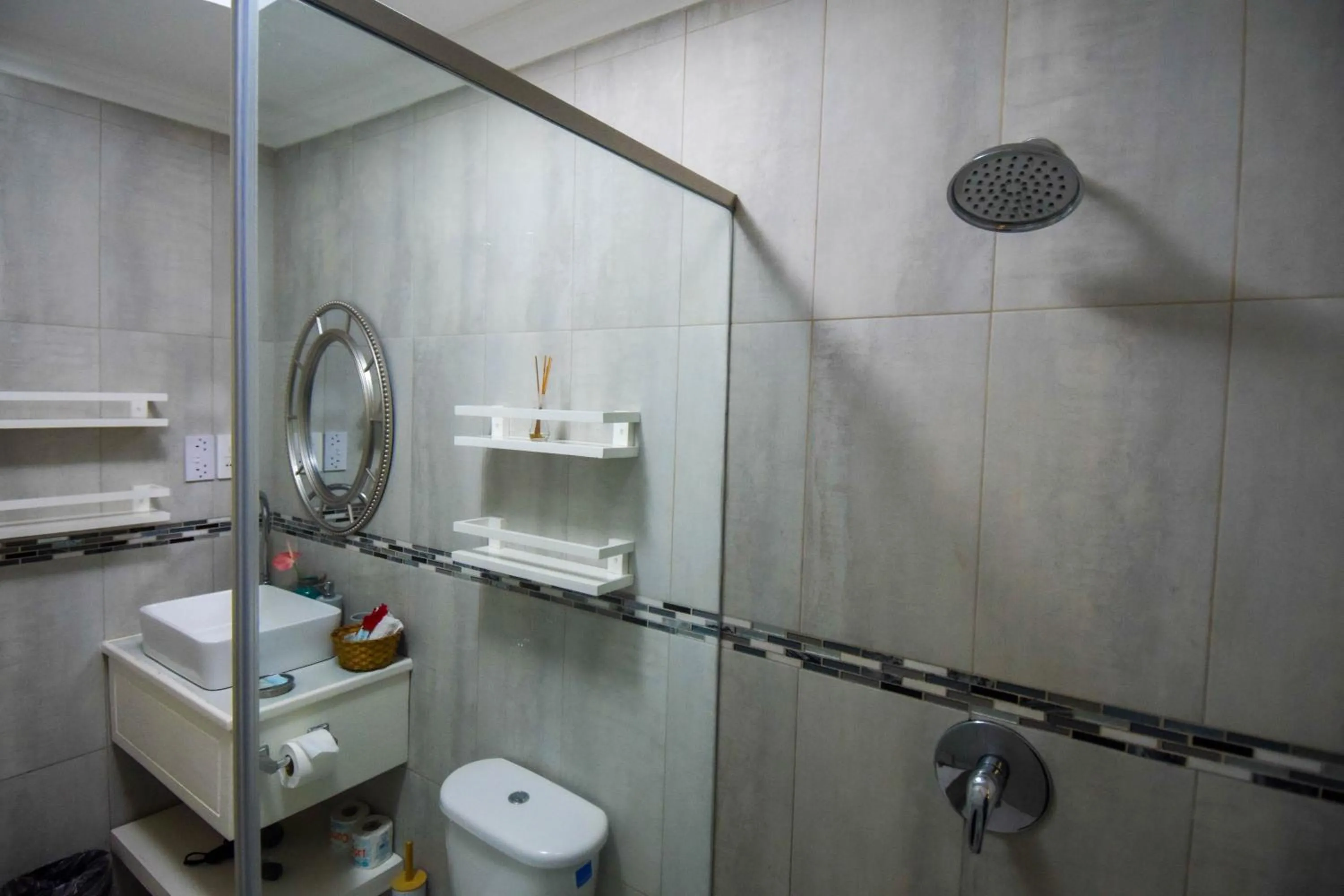 Sea Piton View Apartment- Location, Convenience, Modern Living