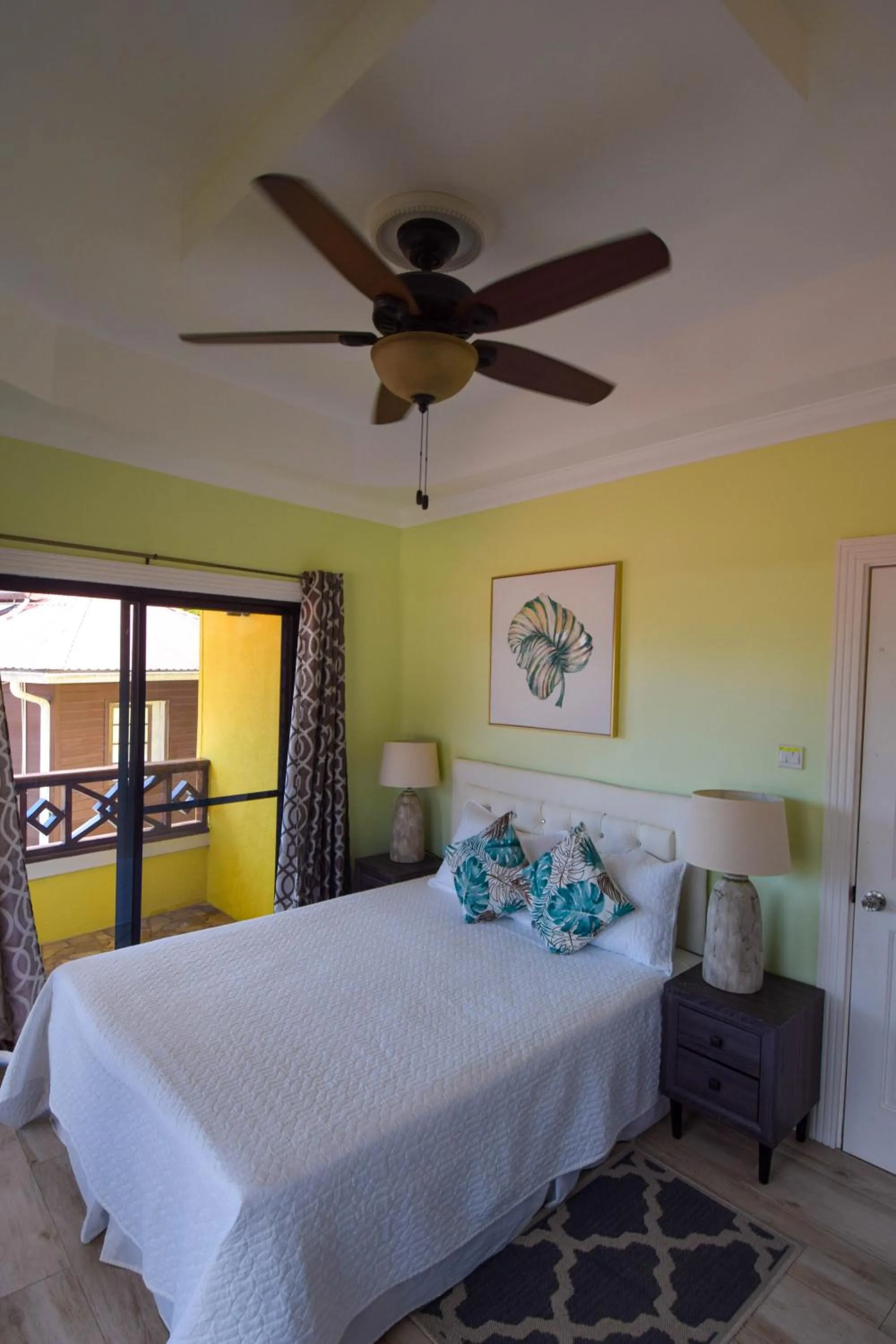 Bed in Sea Piton View Apartment- Location, Convenience, Modern Living