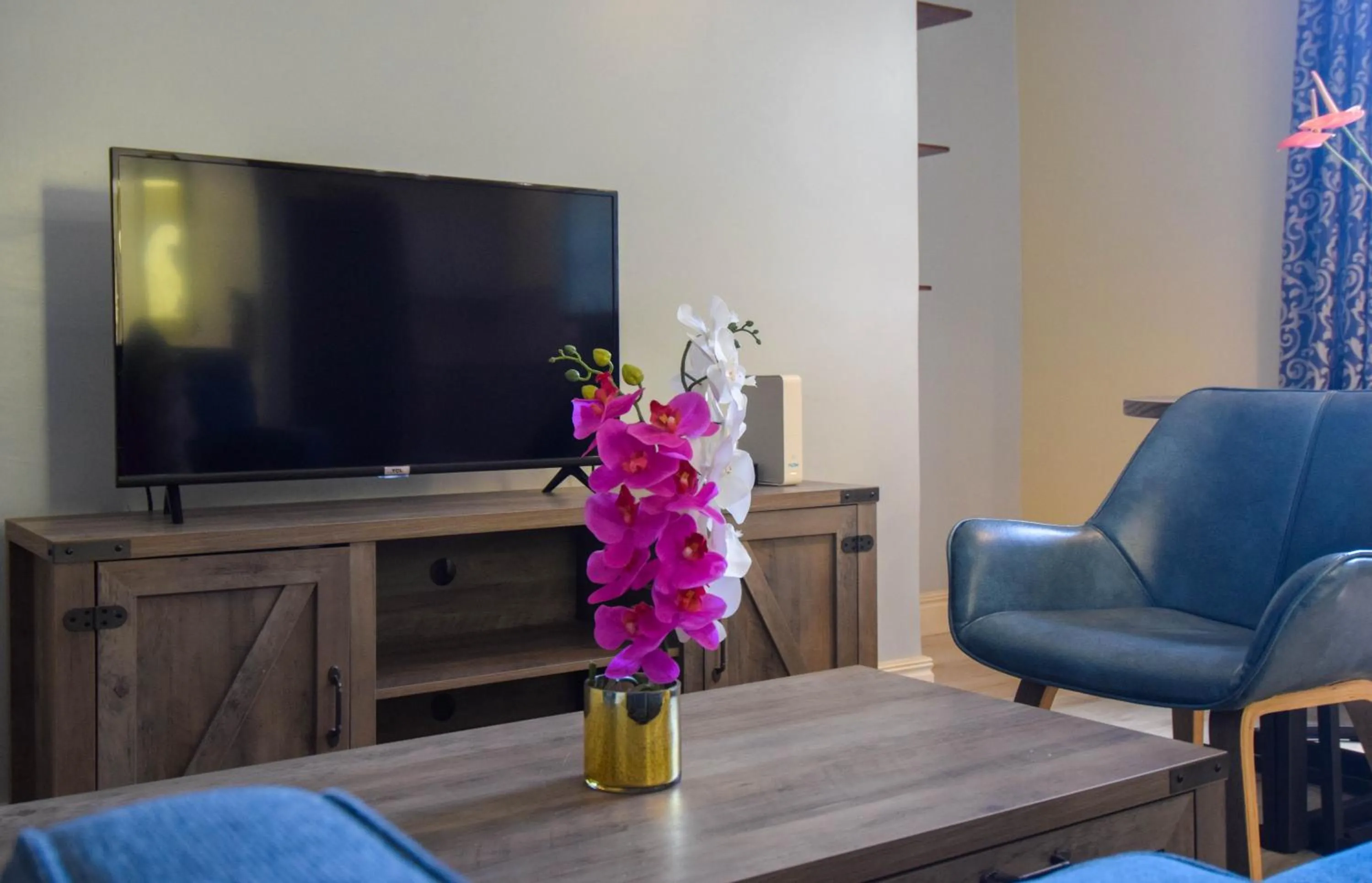 Sea Piton View Apartment- Location, Convenience, Modern Living